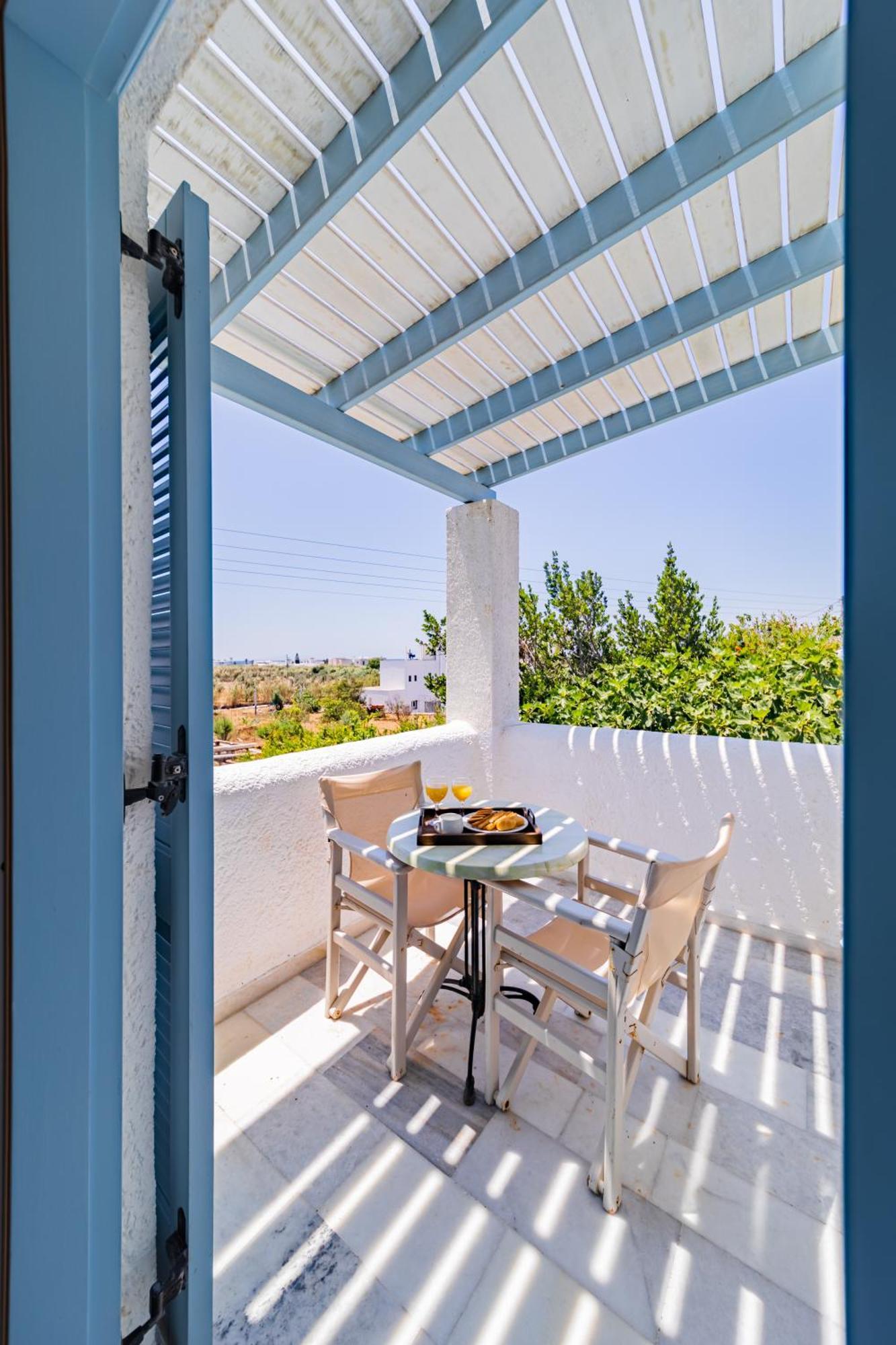 Agia Anna Living *