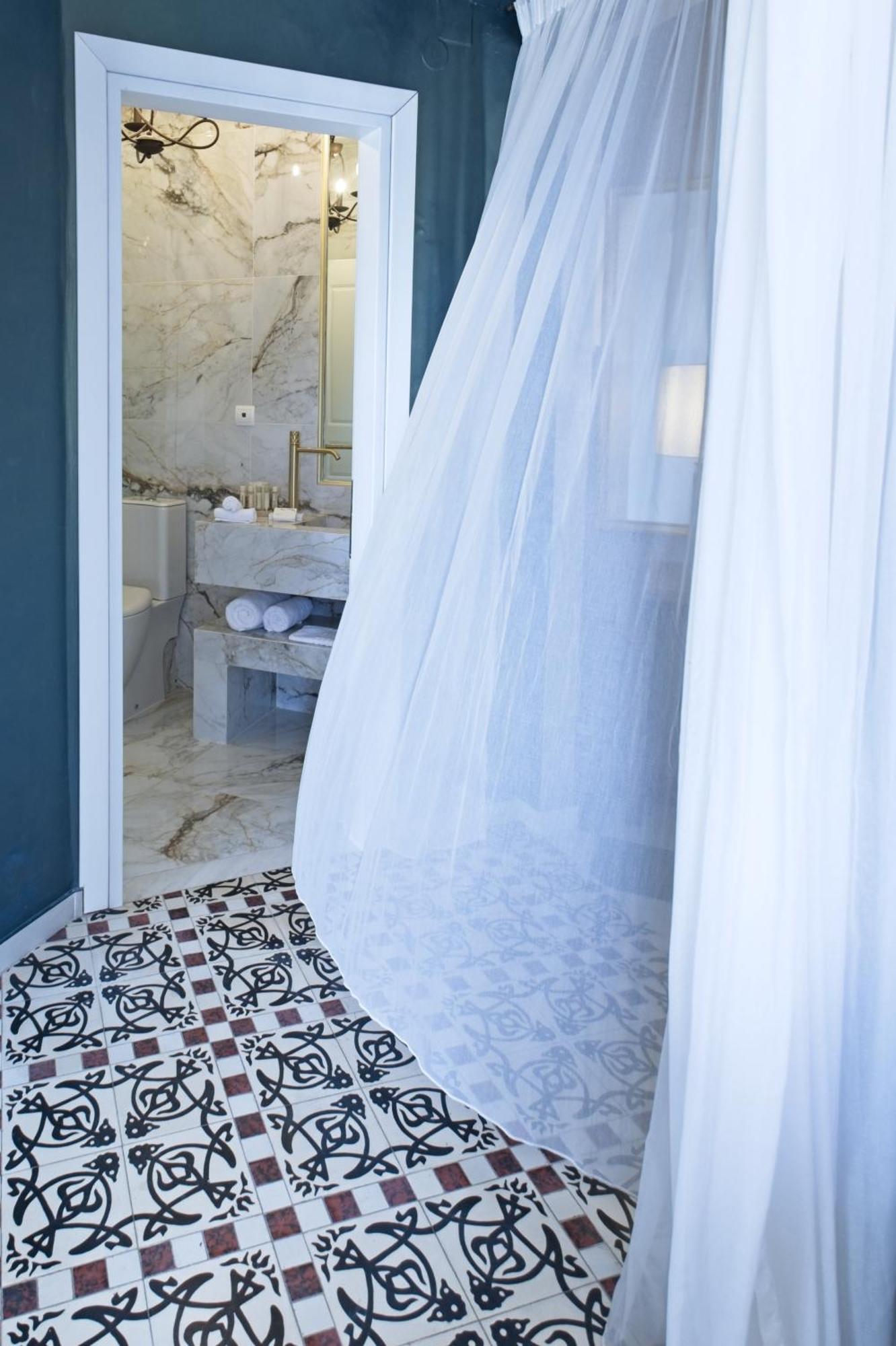 Irida Boutique Aparthotel