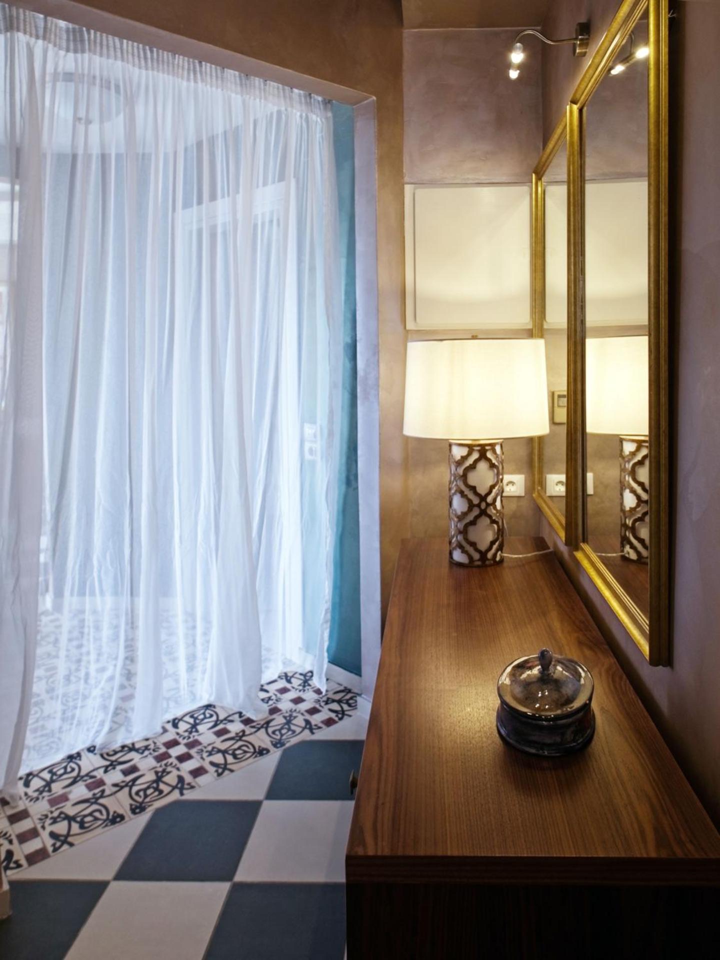 Irida Boutique Aparthotel 3*