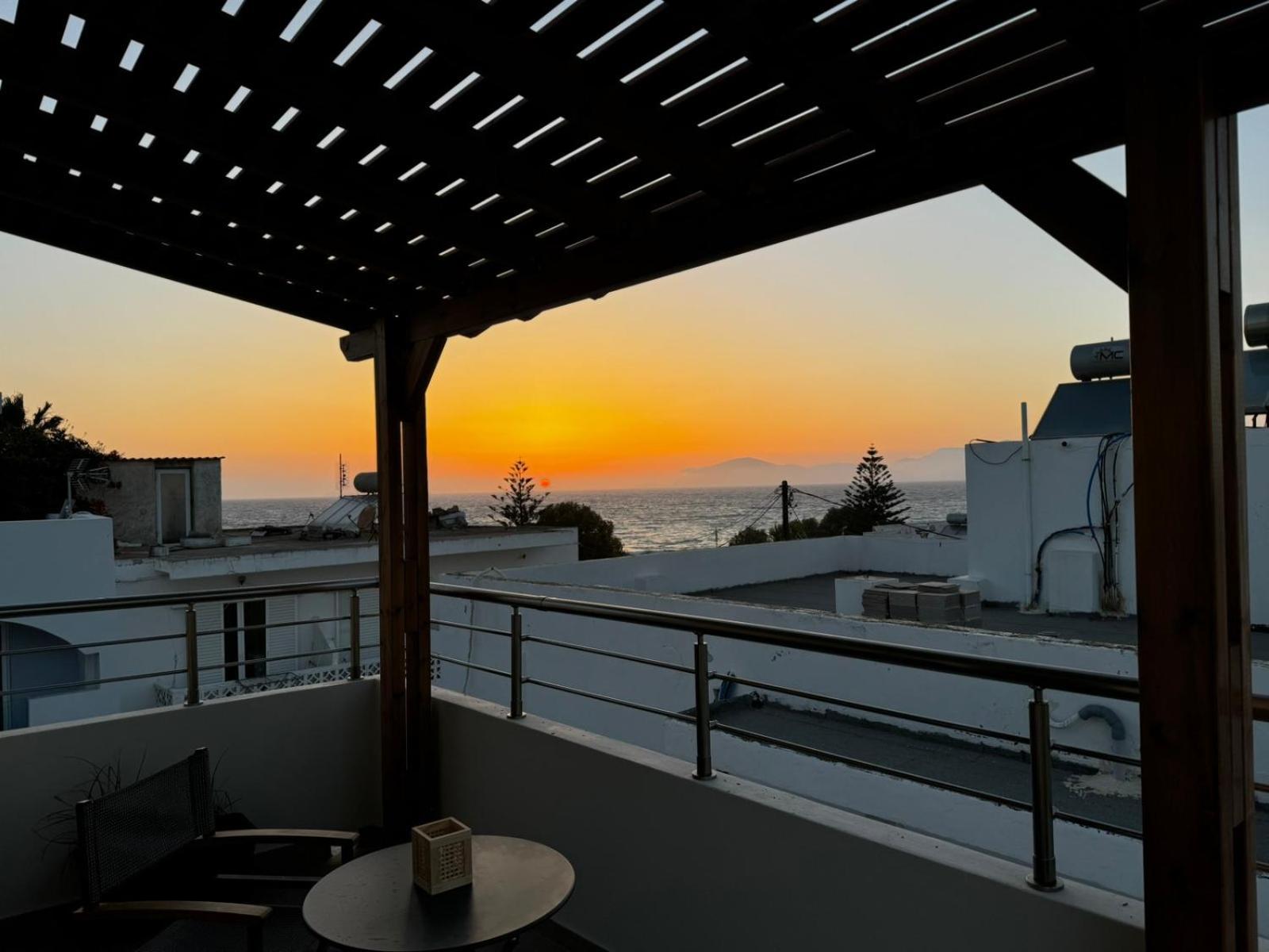 Andreas Studios Apartment *