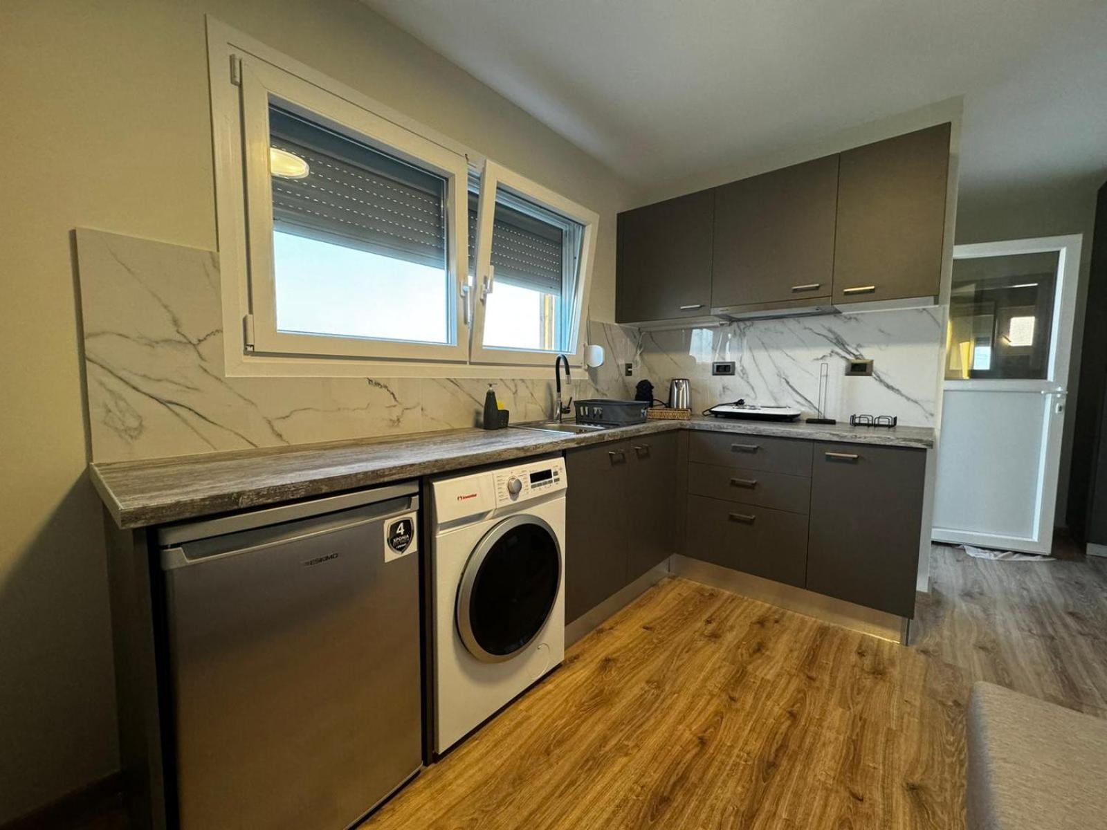Andreas Studios Apartment *