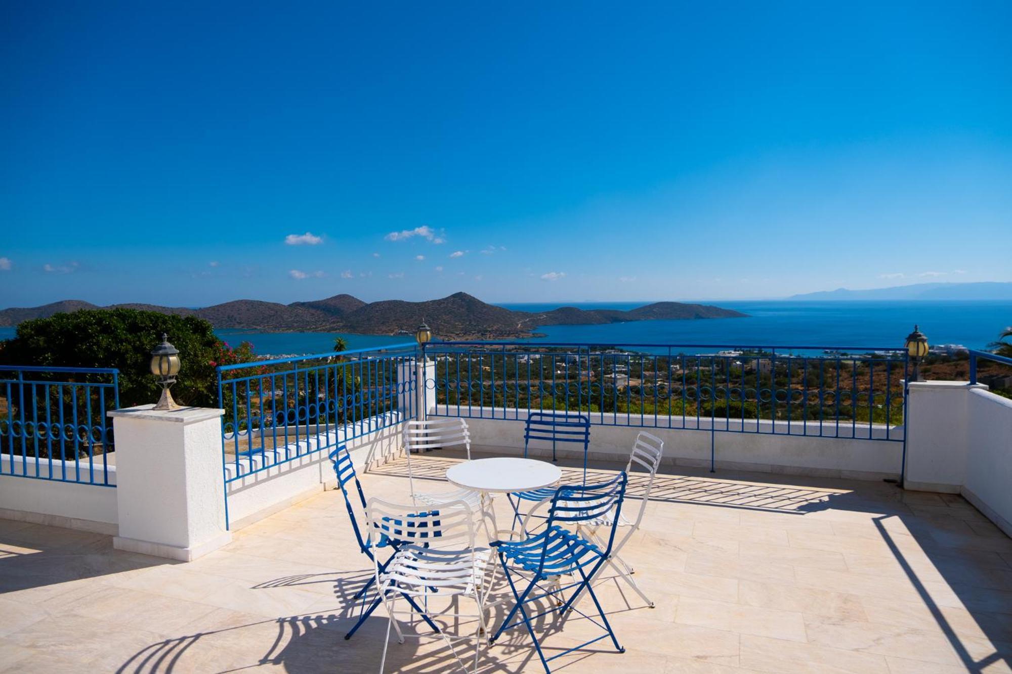 Water Park (adults Only) 4* Elounda (Crete)