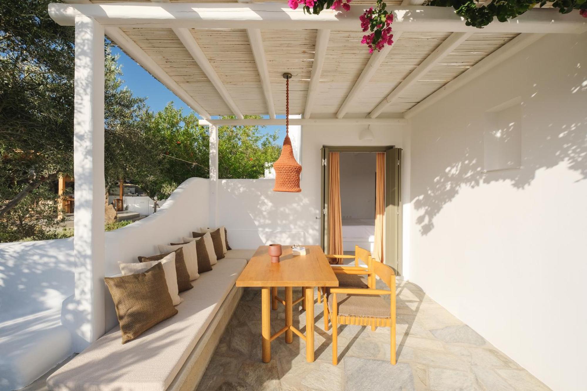 Iliana Olive Branch Apartment