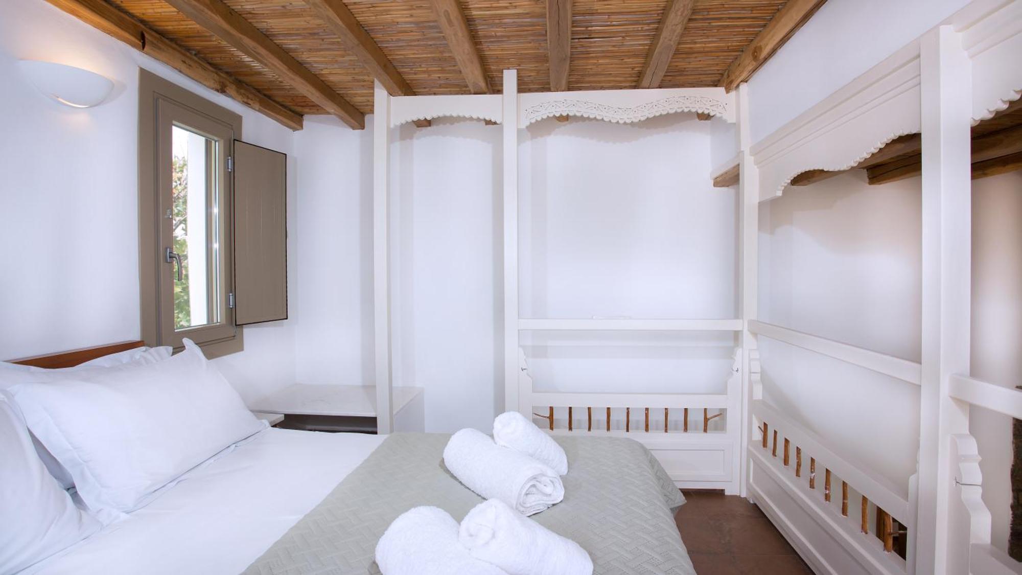 Holiday home Patriko Skyros