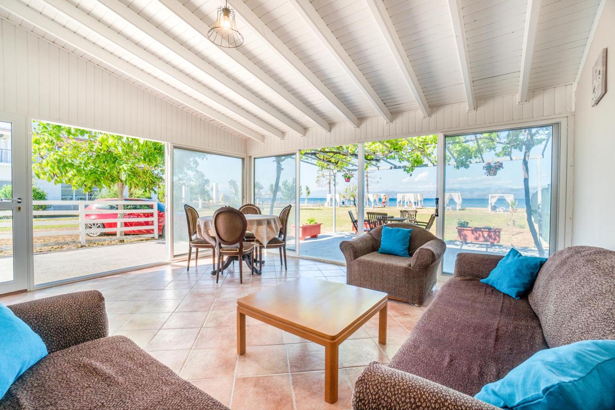 Sandy Beach - Sea View Holiday home *