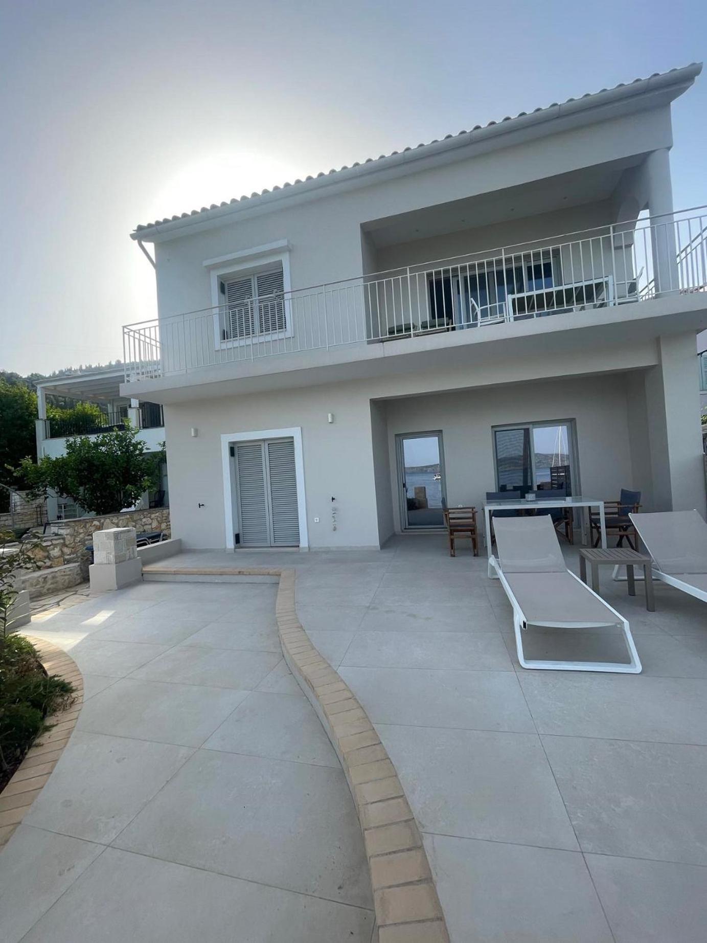 Elsi Upper Apartment *