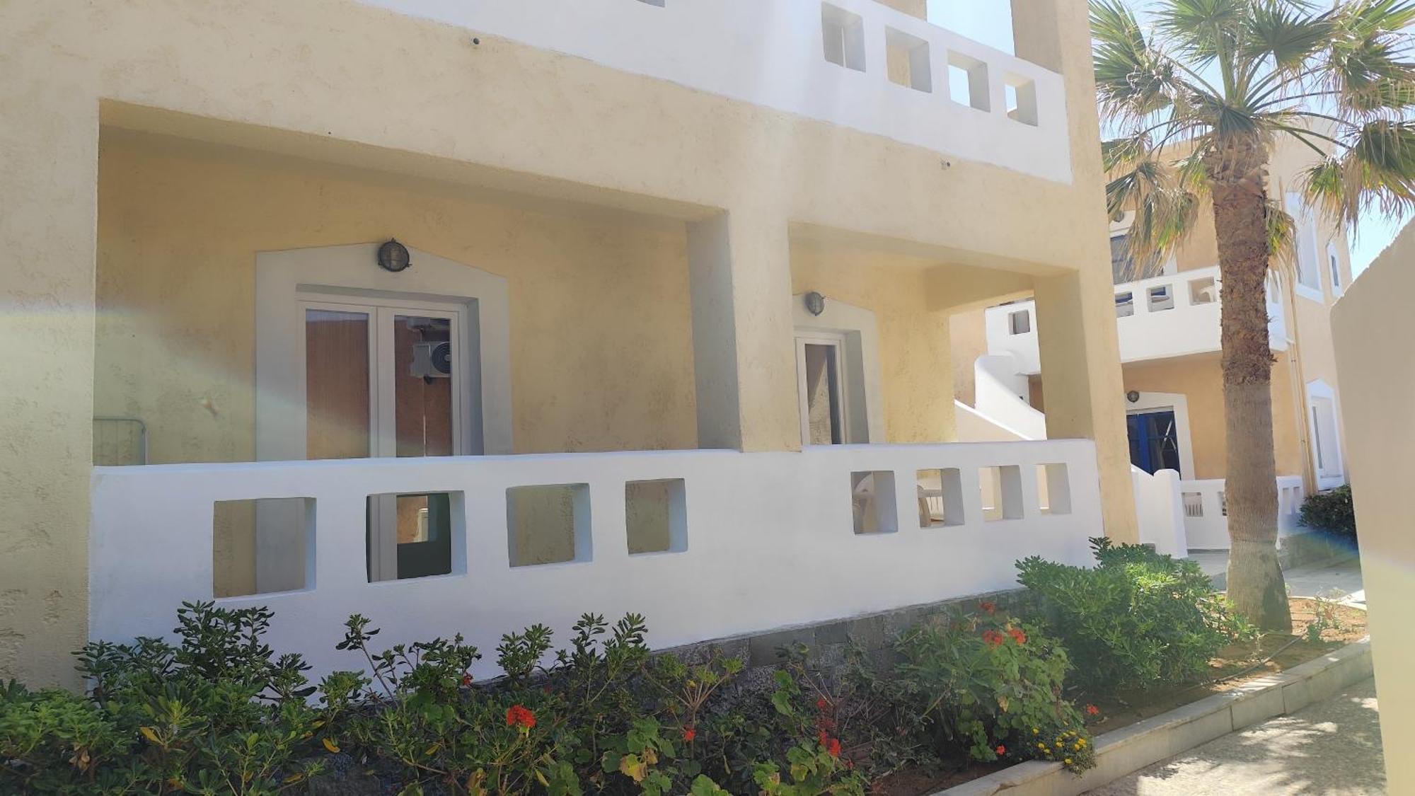 Niros Beachfront Aparthotel *