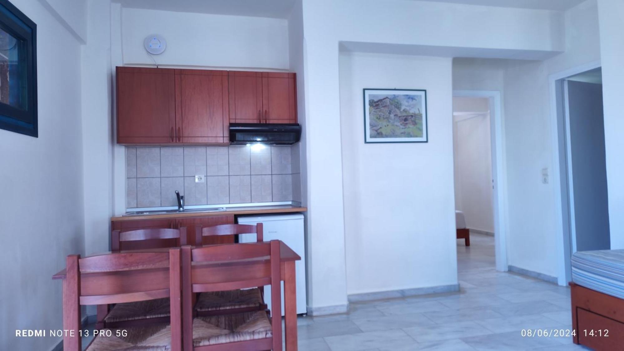 Aparthotel Niros Beachfront Kokkini Hani