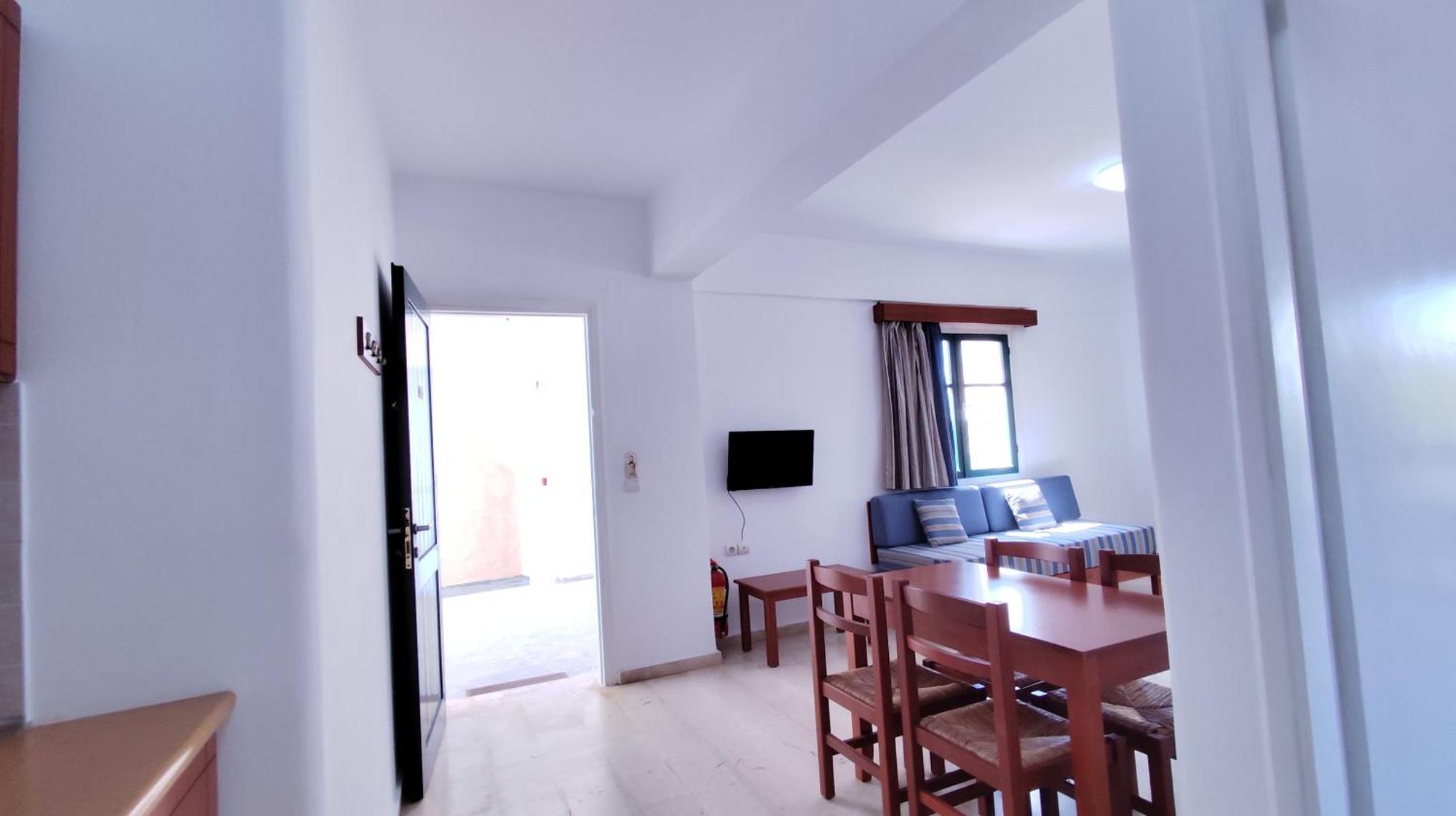 Niros Beachfront *