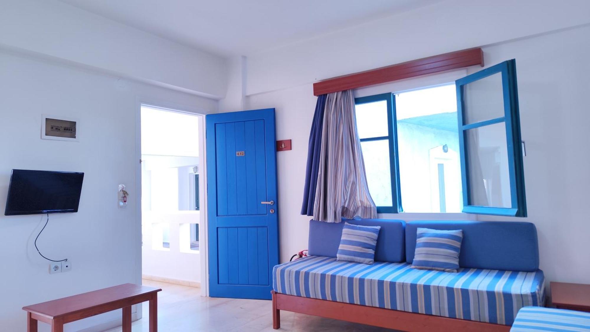 Niros Beachfront * Kokkini Hani