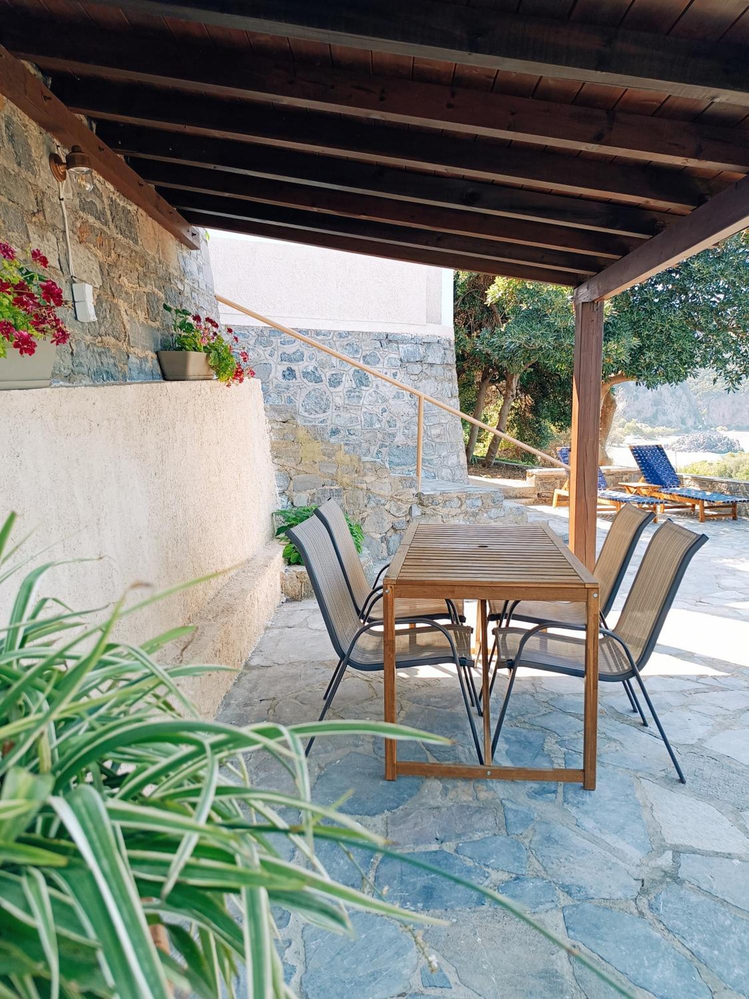 The Life Guest house *