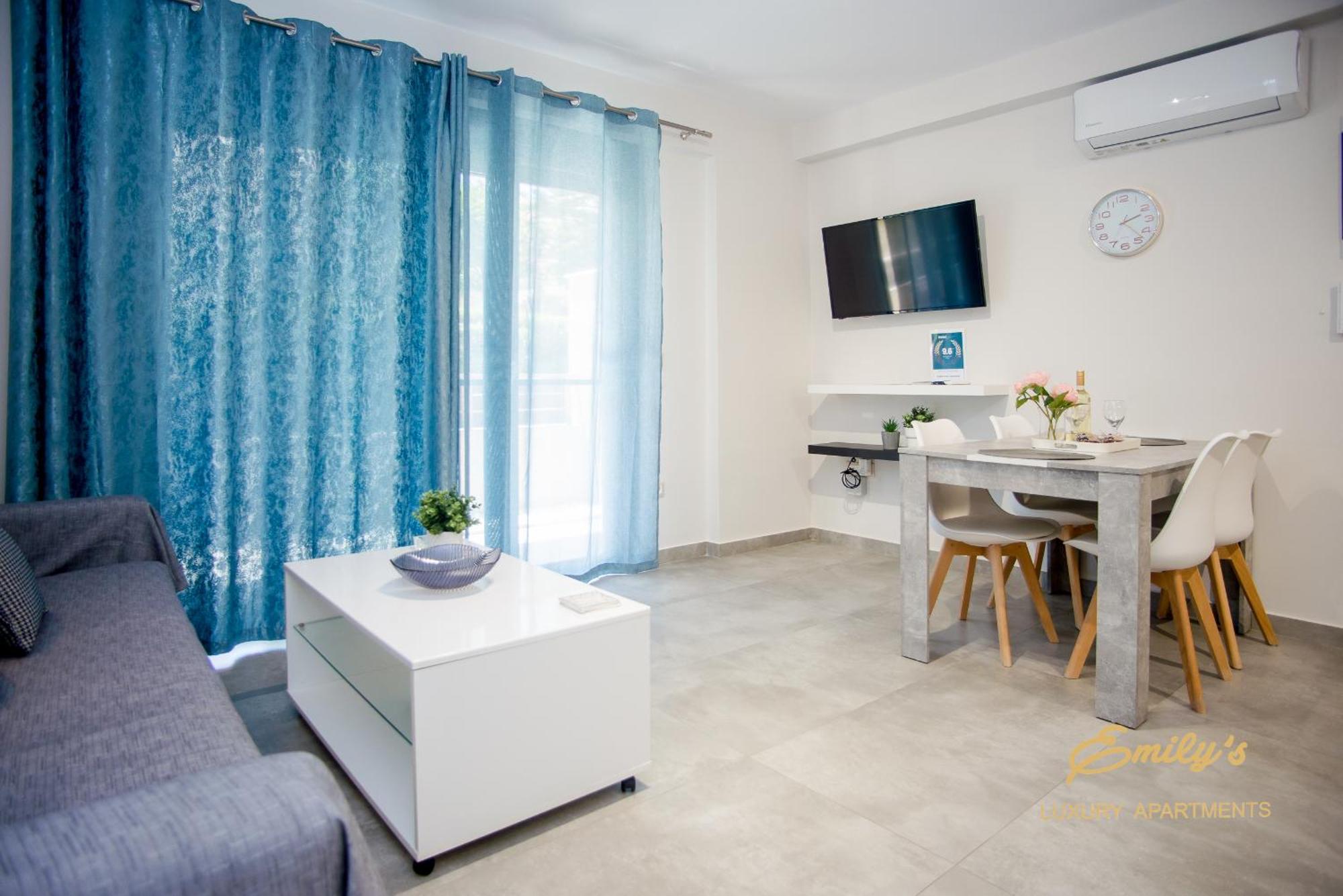 Emily's Luxury Apartment