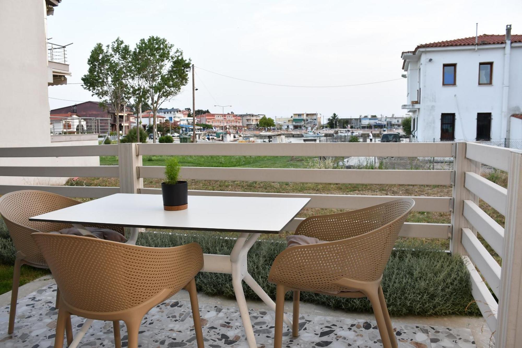 Nero Seascape Aparthotel *