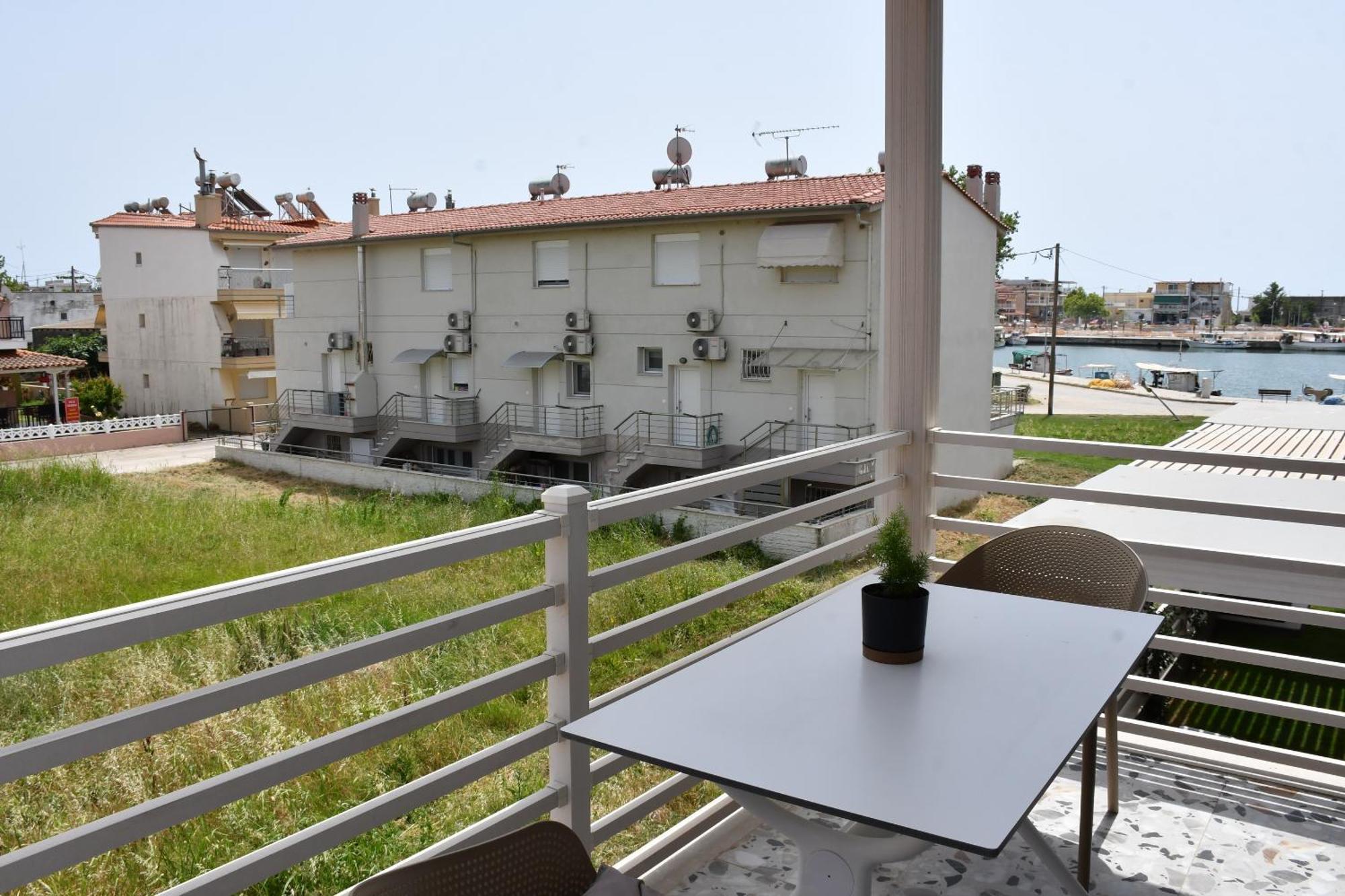 Aparthotel Nero Seascape Fanarion