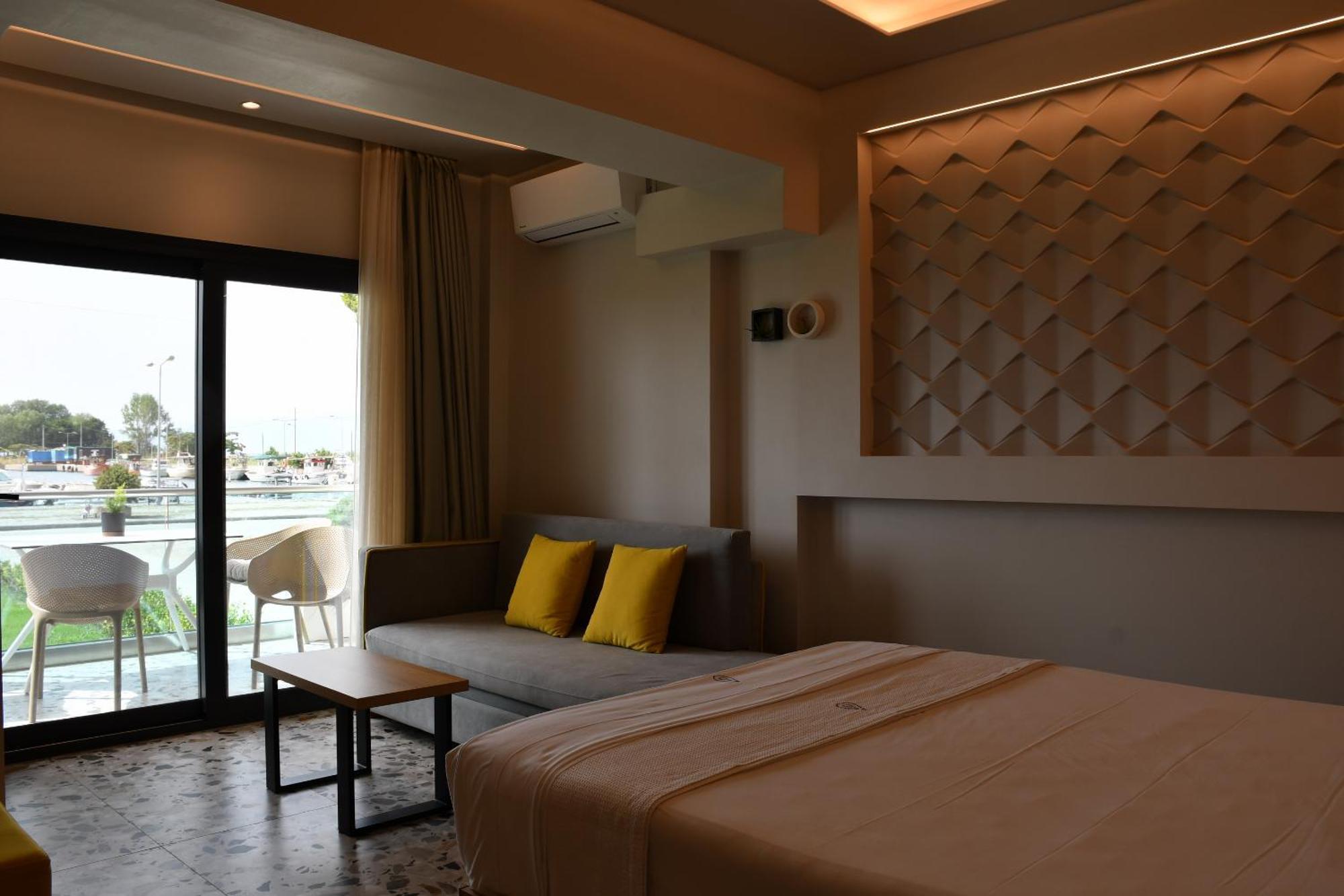 Nero Seascape Aparthotel Fanarion