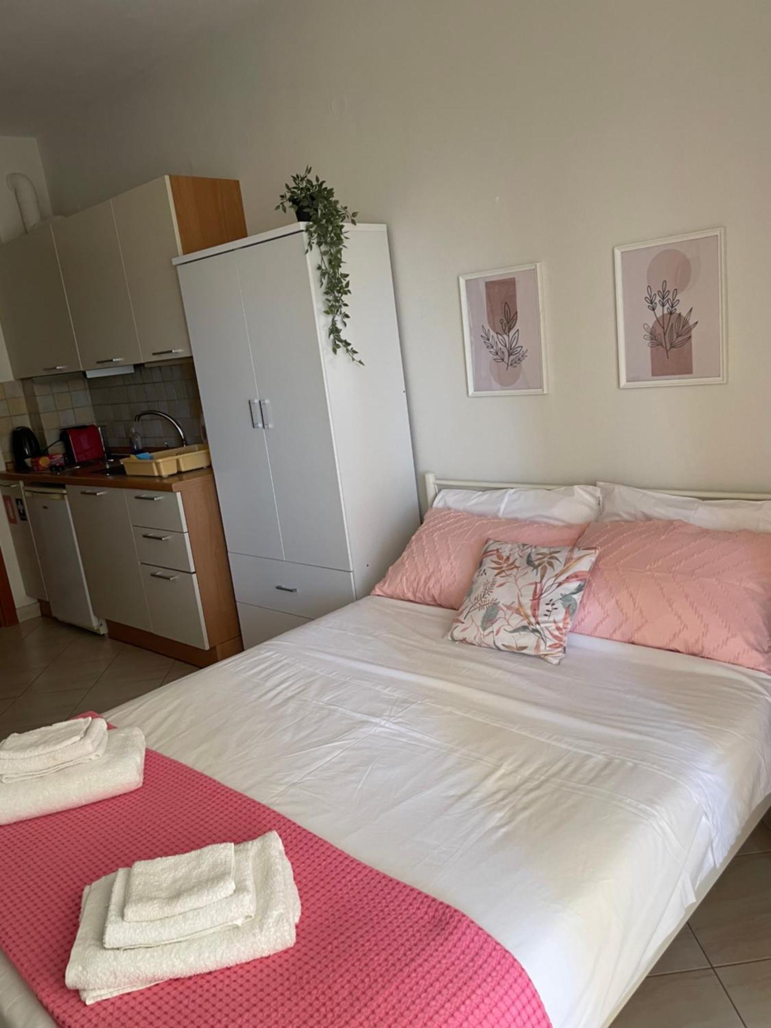 στην νέα χιλή με θέα στην θάλασσα Apartment Nea Chili