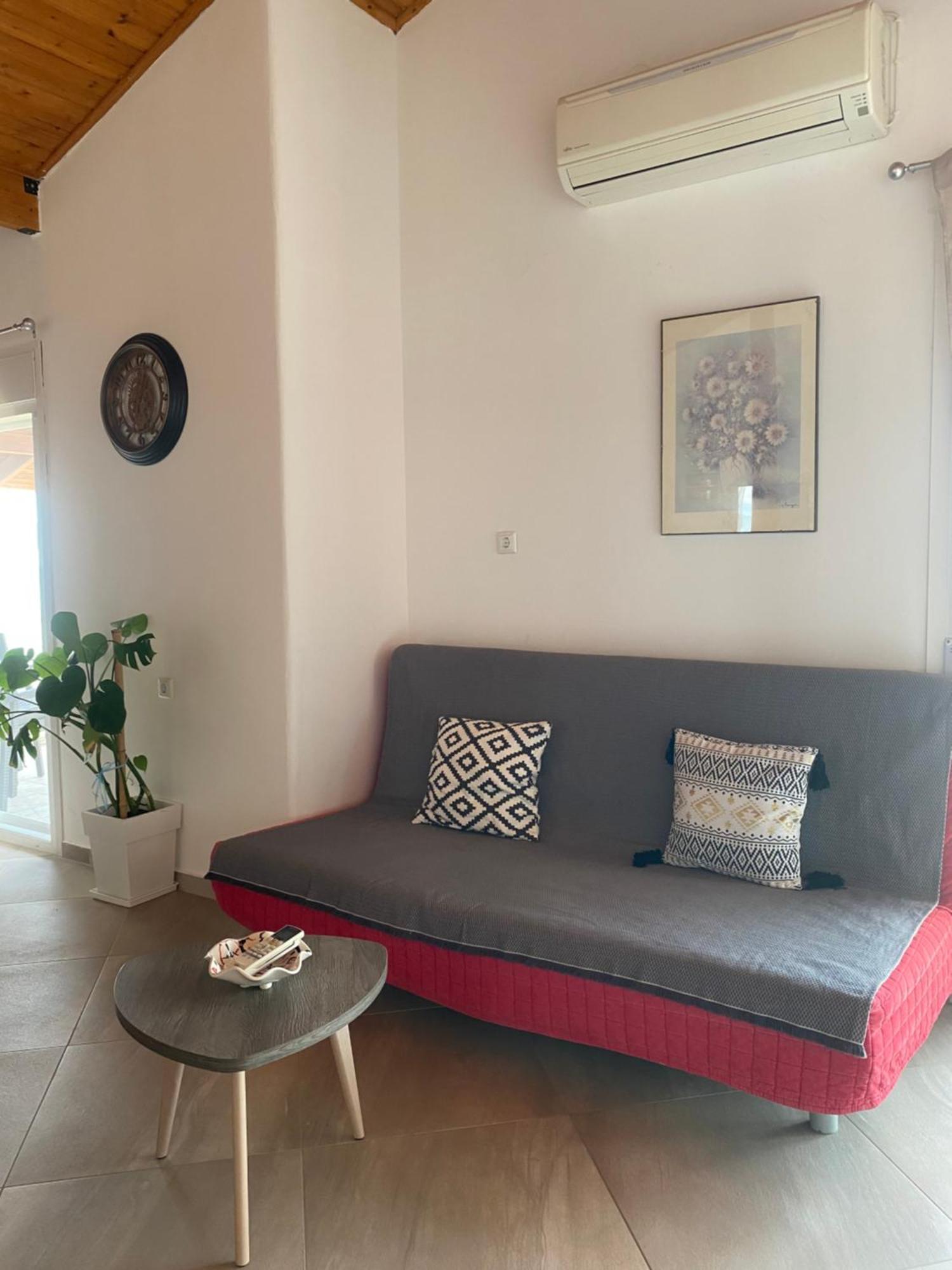 Blue View Apartment