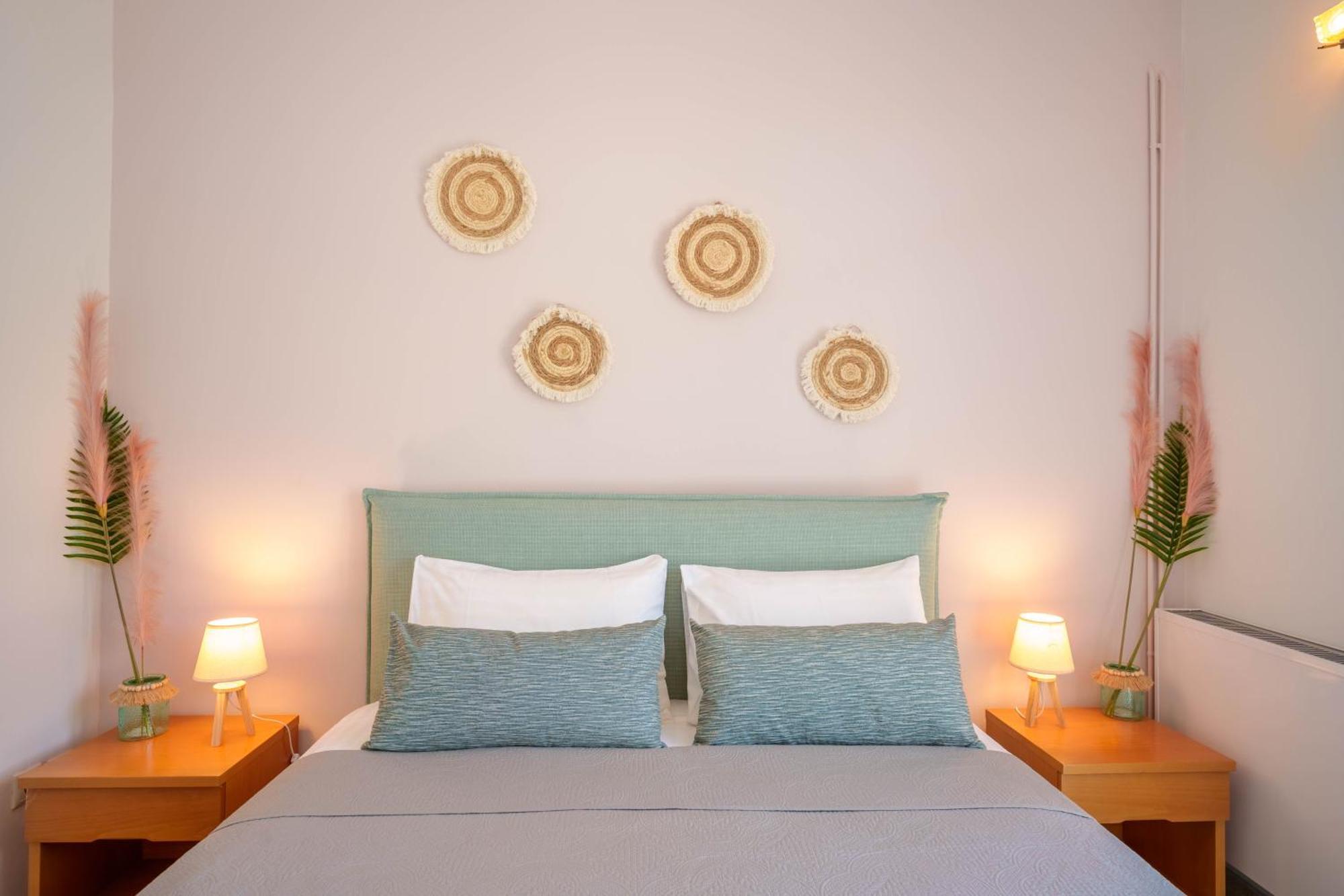 Athena's Paradise Apartment *