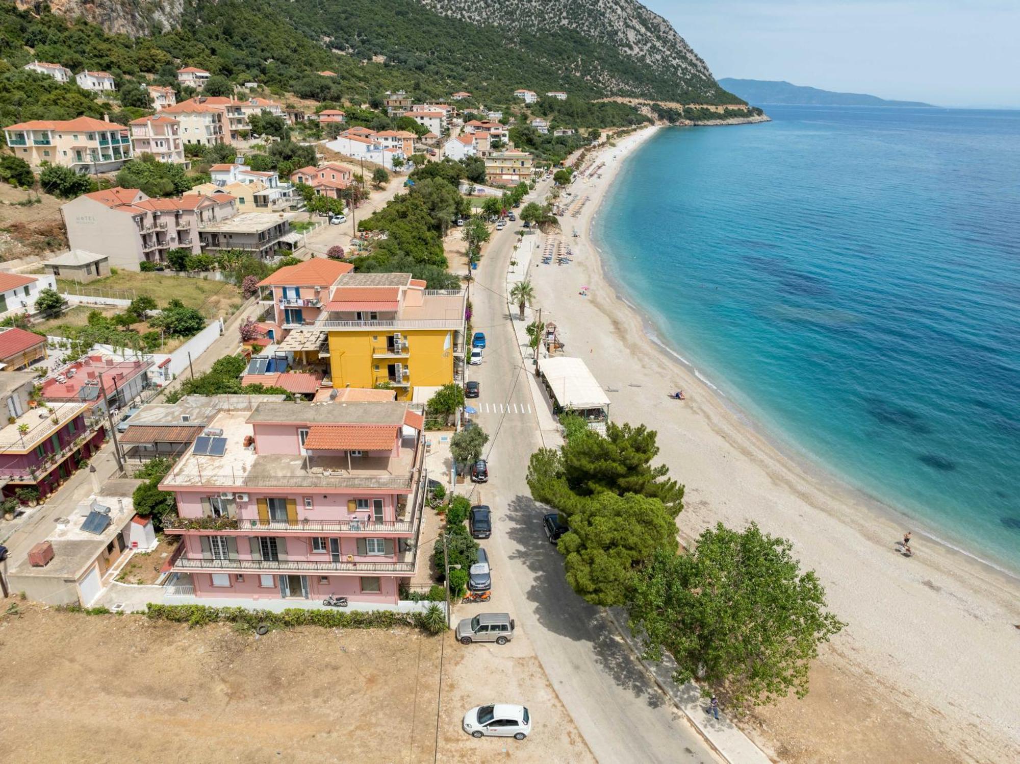 Athena's Paradise * Poros (Kefalonia)