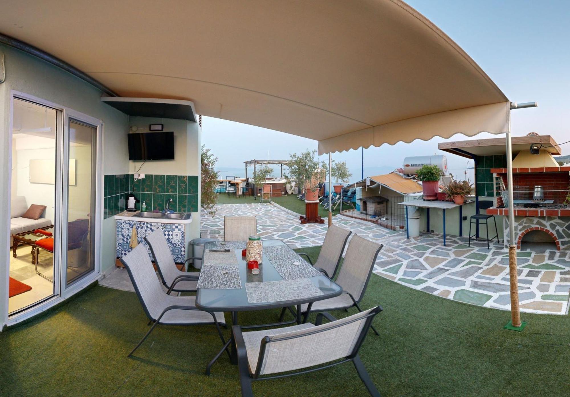 Rooftop Loft With Jacuzzi * Volos