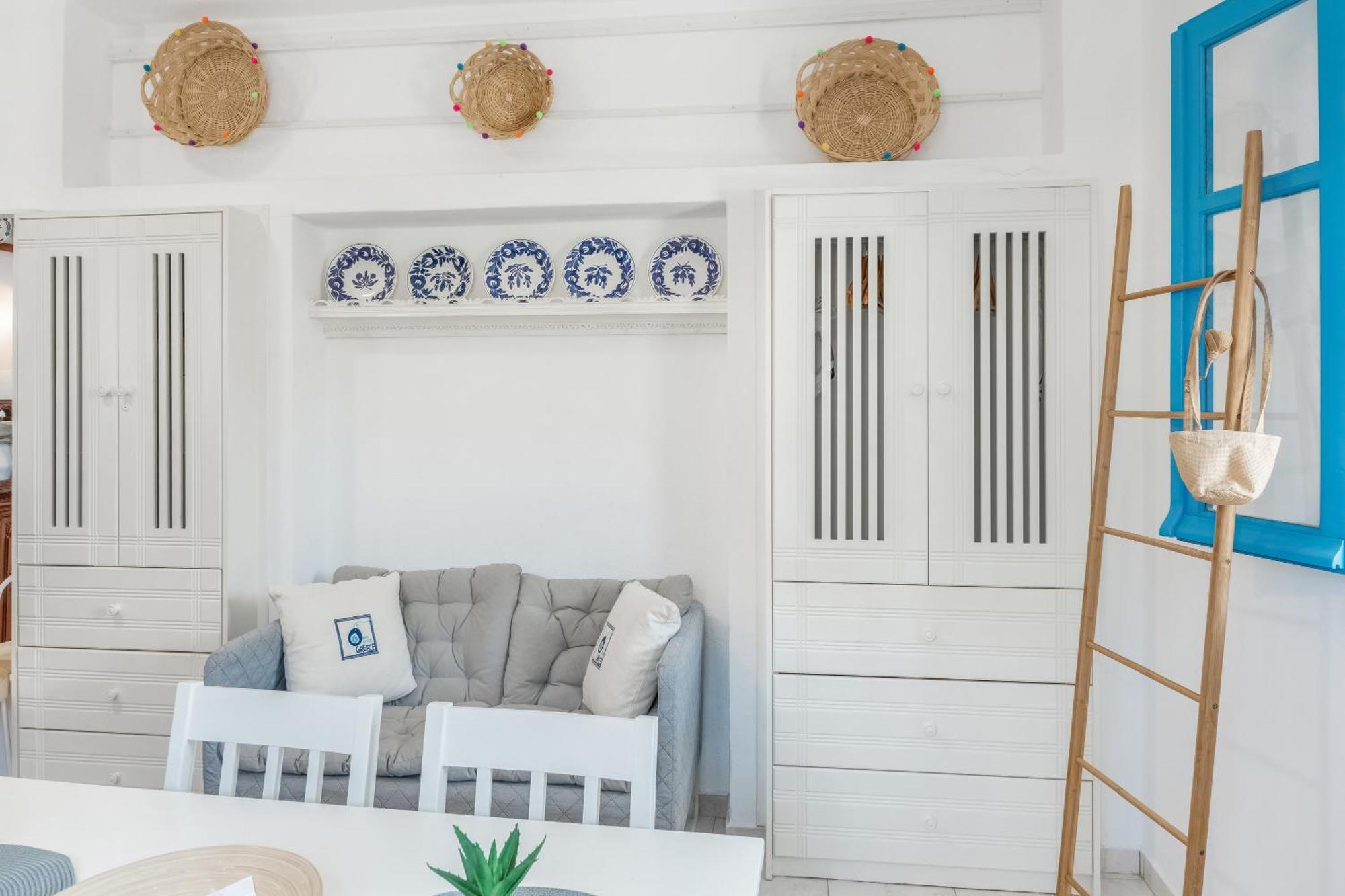 Avlona Blue Apartment
