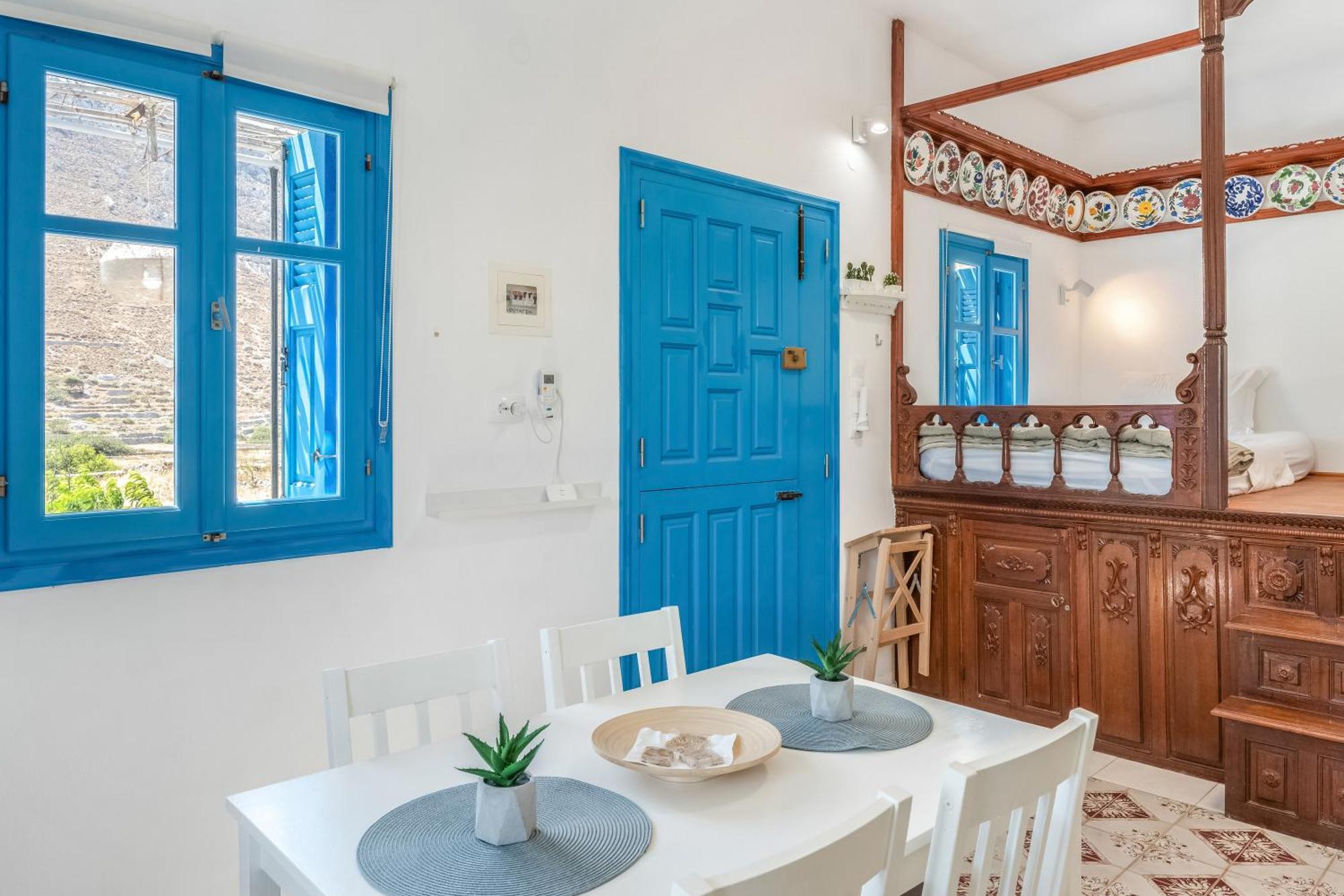 Avlona Blue