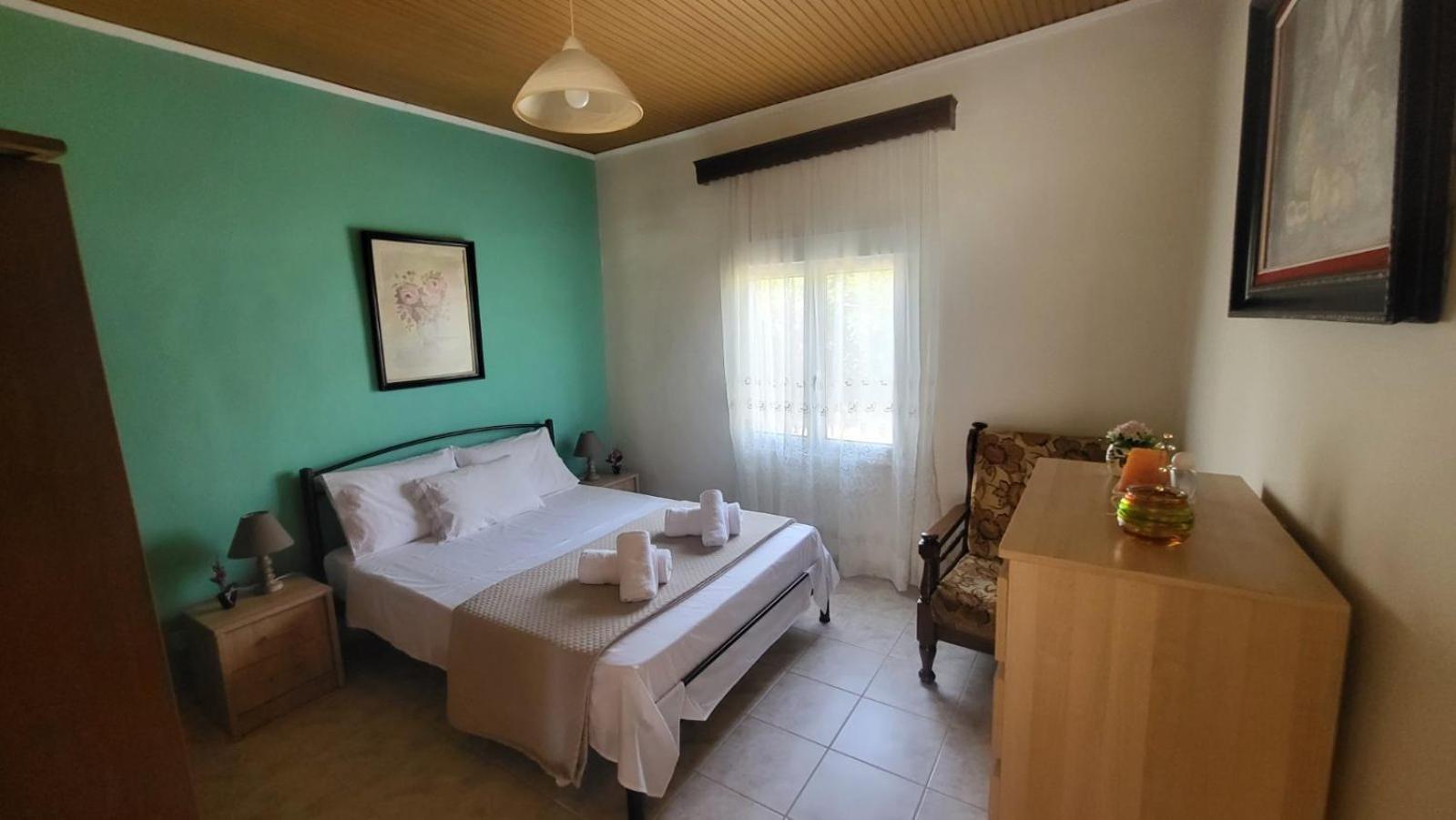 Kalyves, 2 Bedrooms, Sleeps 6, 700sqmgarden, 180m From *
