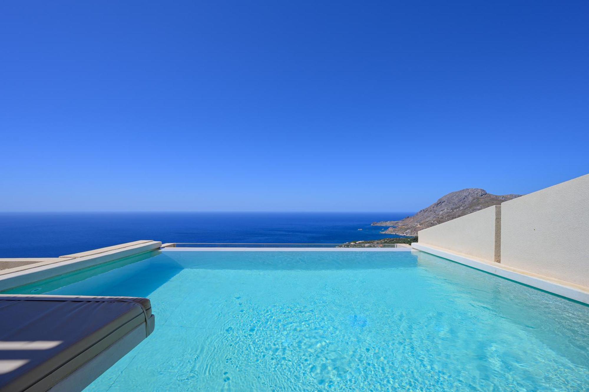 Pyrgos Exquisite *