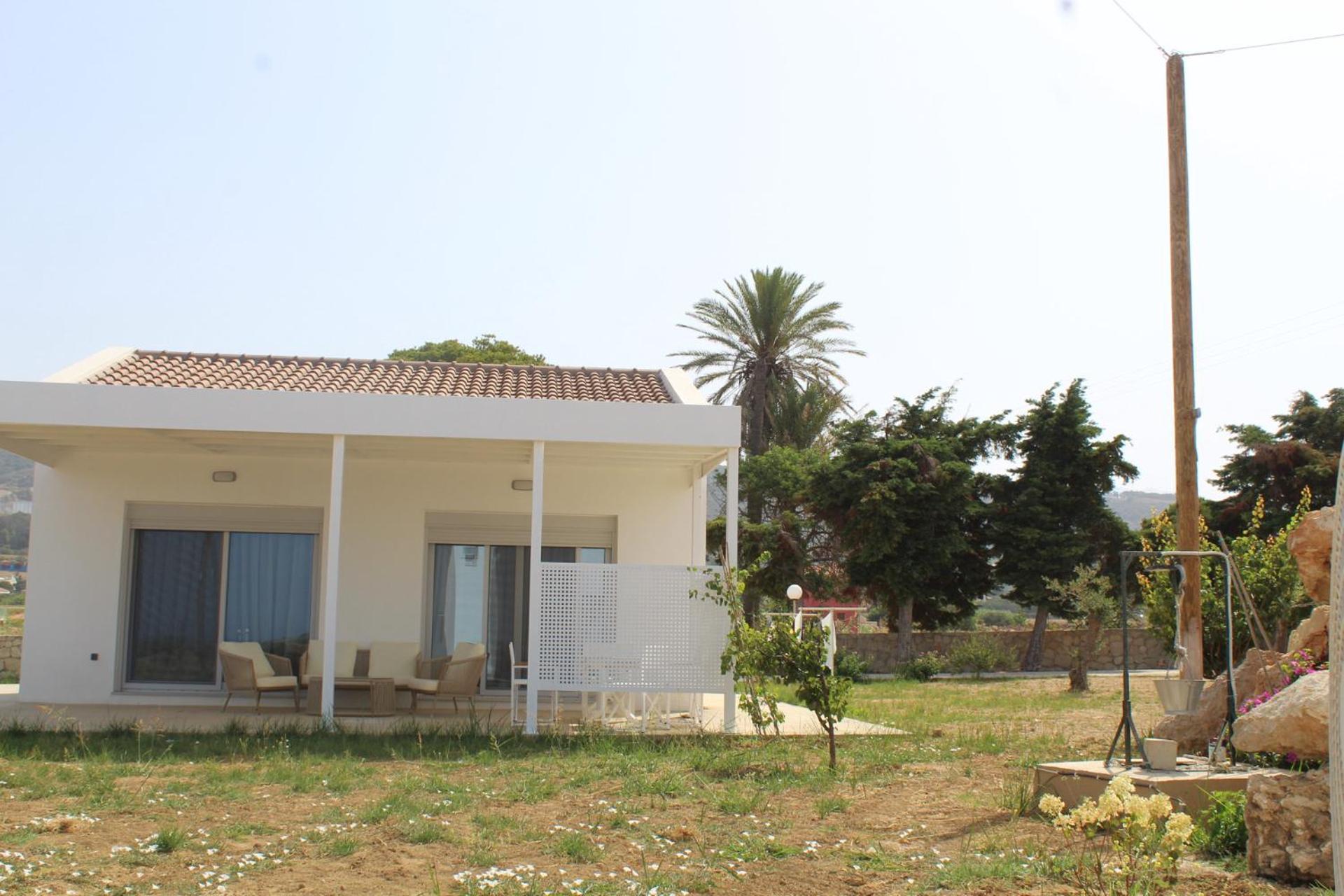Villa White