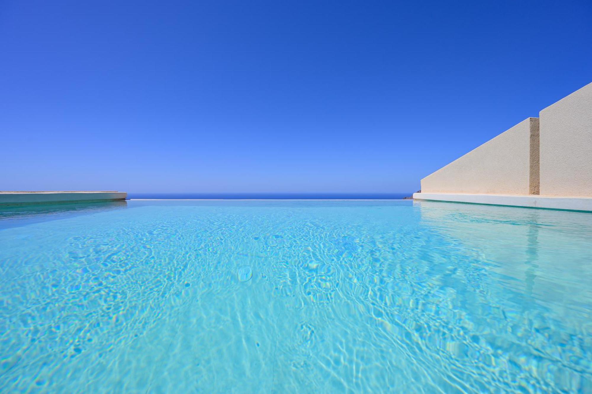 Pyrgos Exquisite Villa