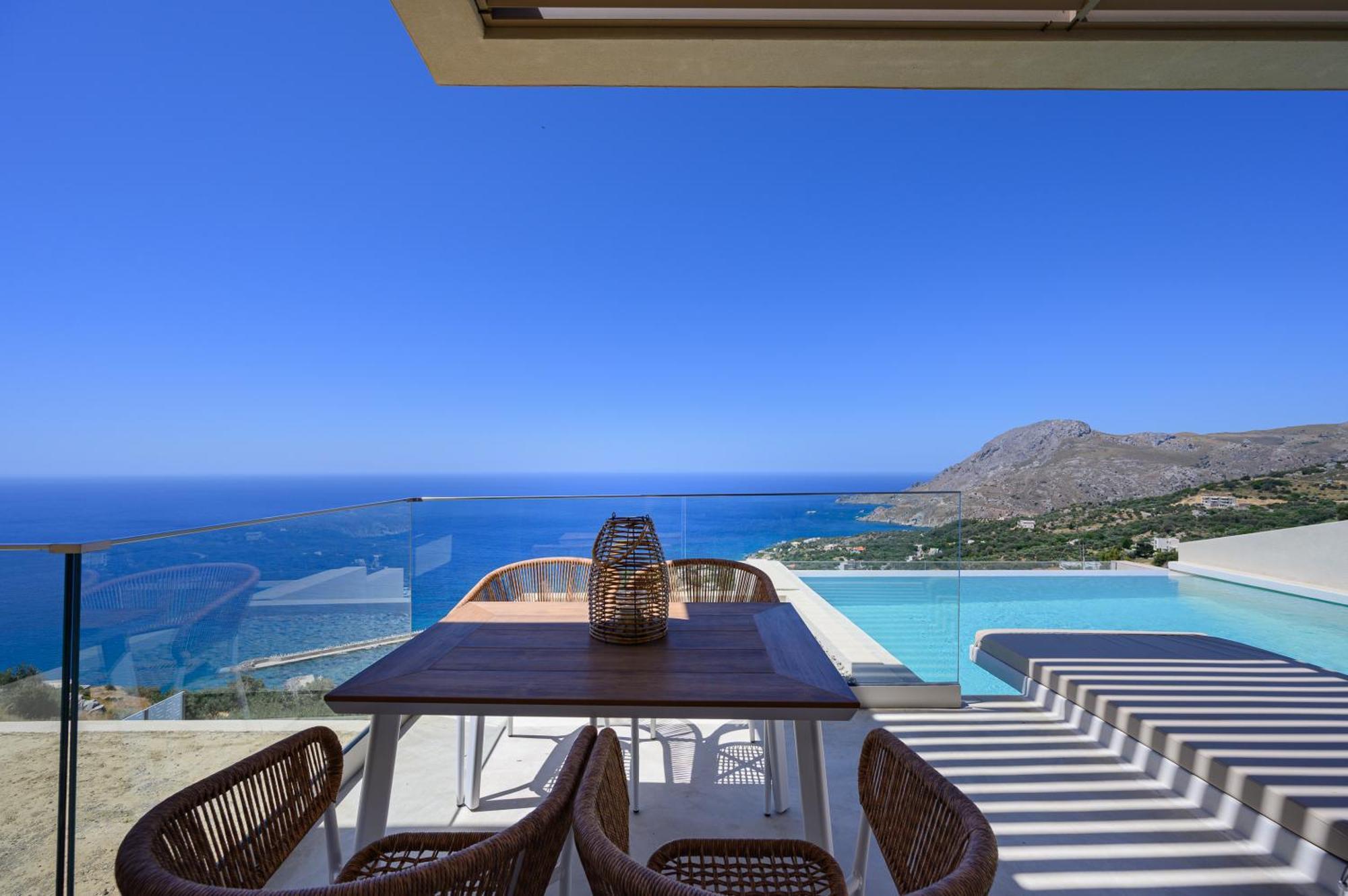 Pyrgos Exquisite Villa *