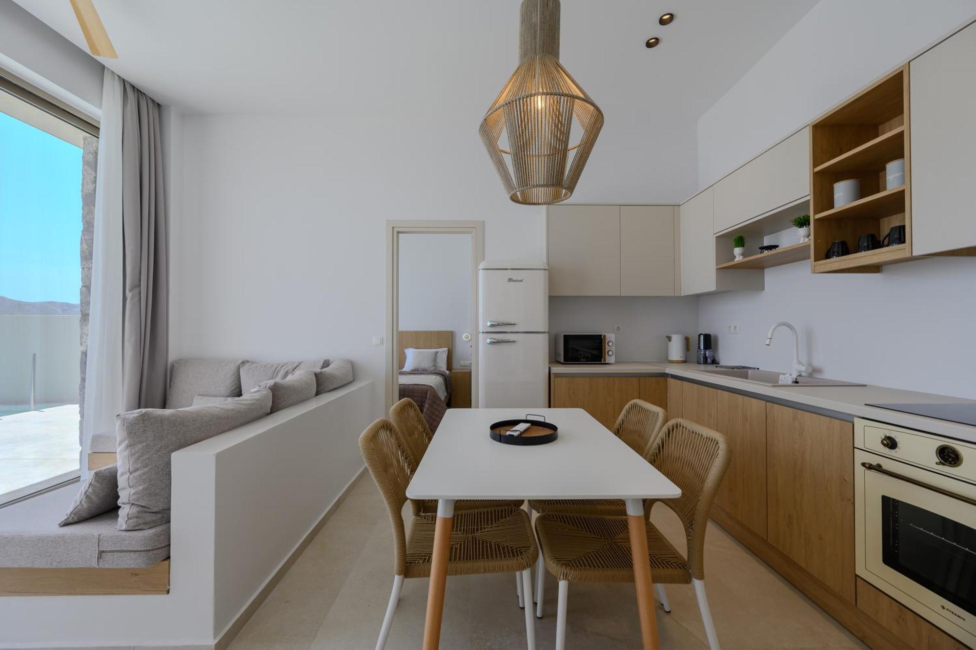 Pyrgos Exquisite Villa