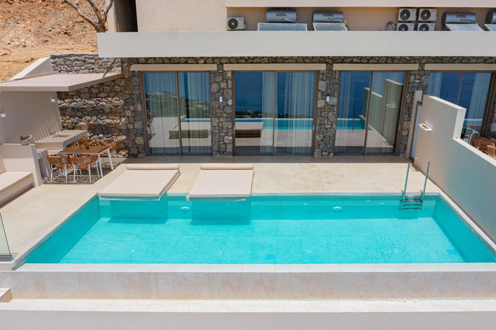 Pyrgos Exquisite Villa *