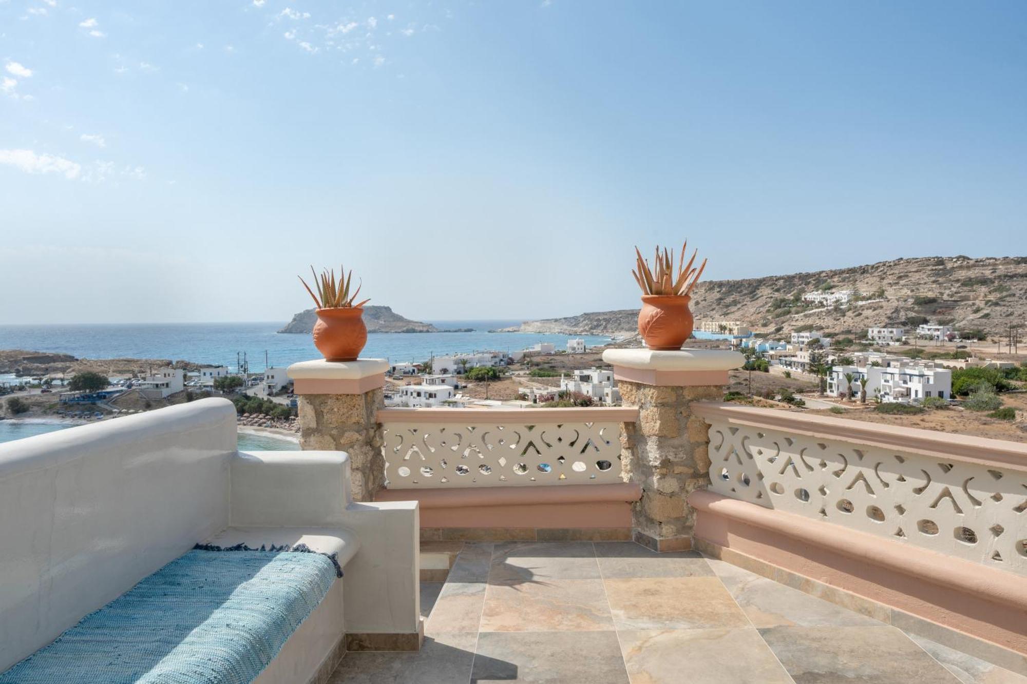 Yani La Scala Luxury