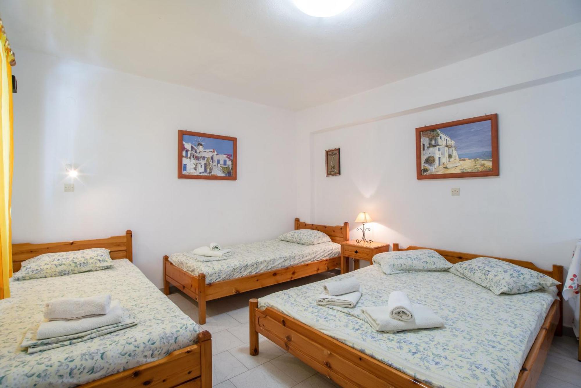 Prombona To Petrino Spiti Guest house *