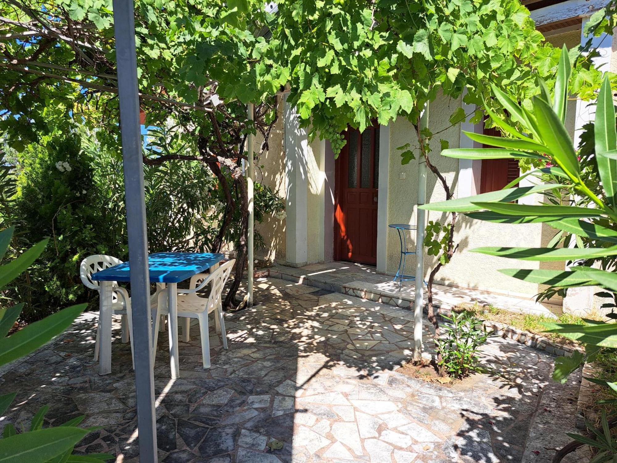 Ithaka 1 Apartment *