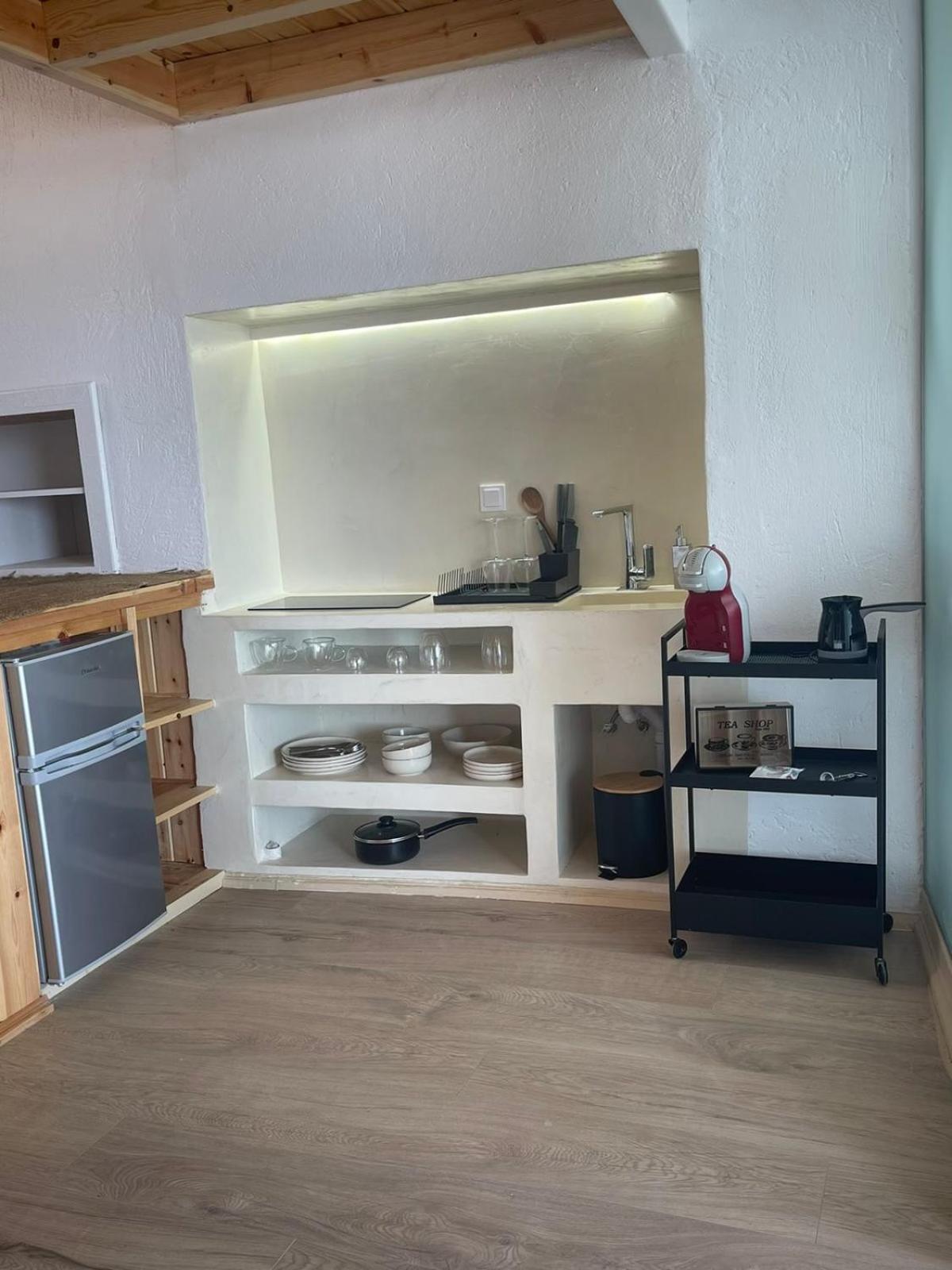 Michalelis Loft & Cave Apartment Plomari