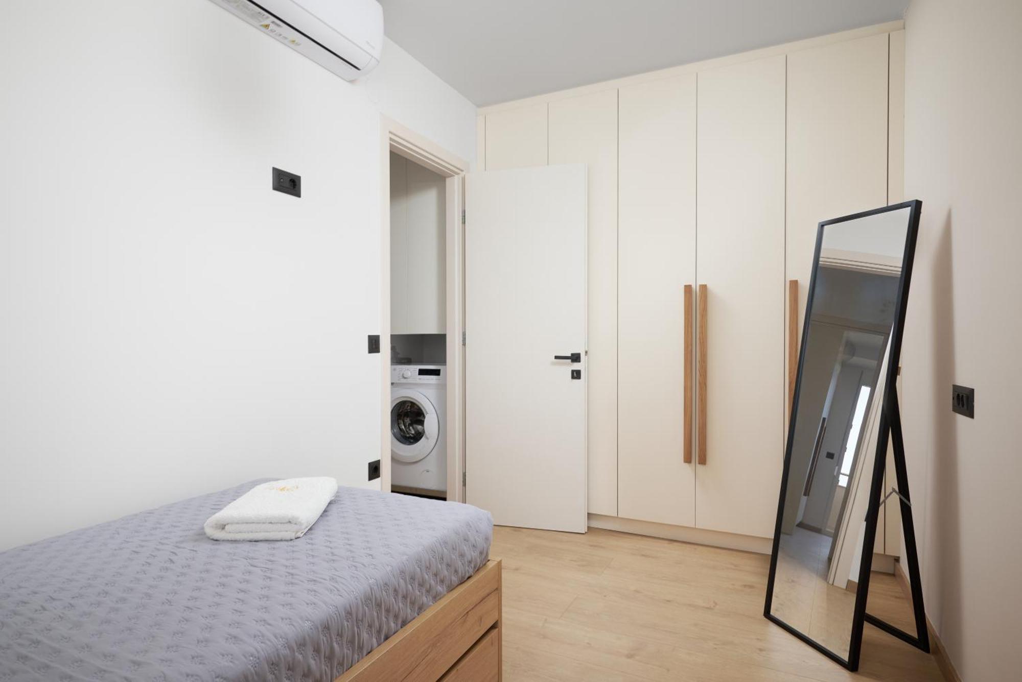Niki Seaview Haven Apartment