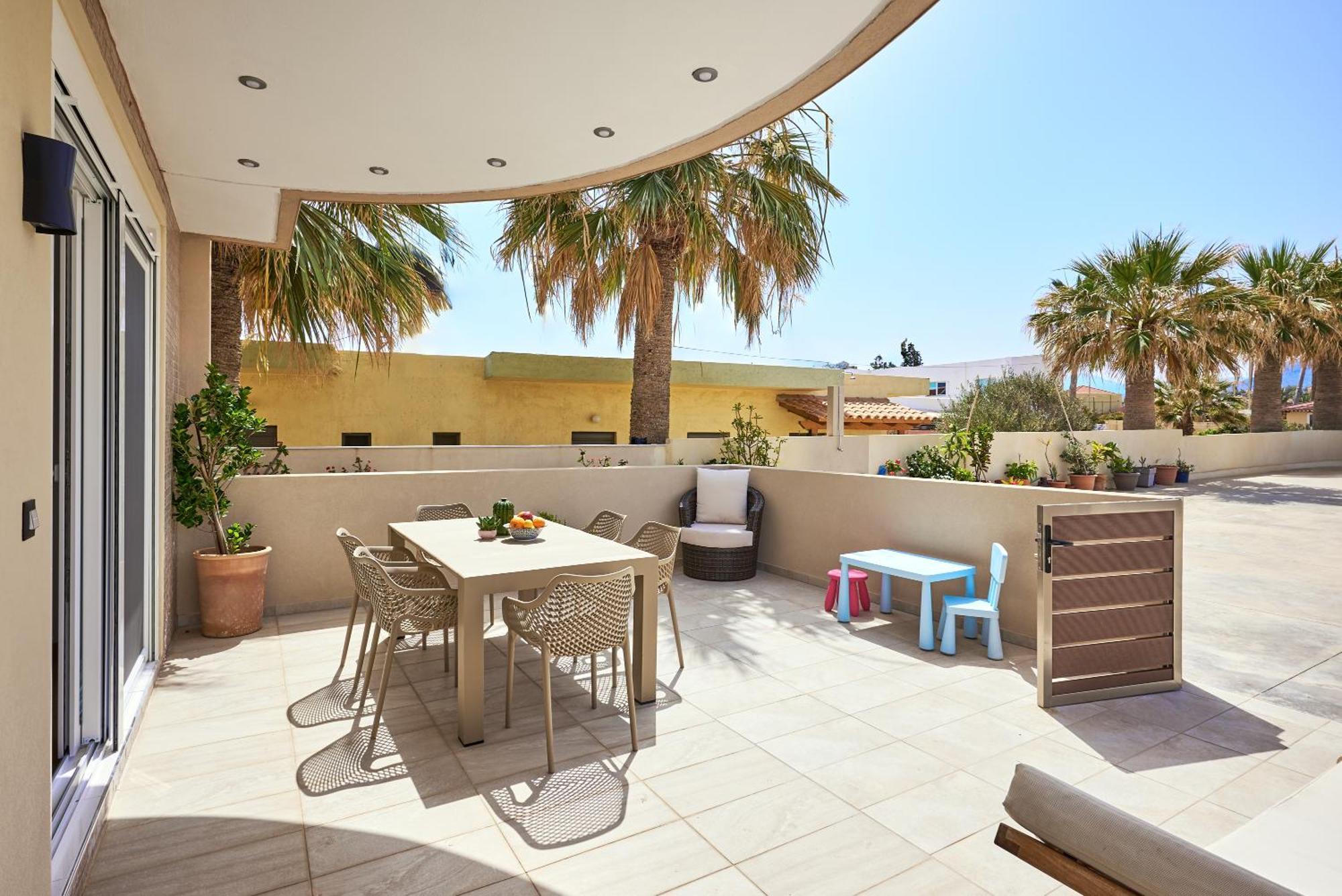 Niki Seaview With Cozy Garden Apartment Anissaras
