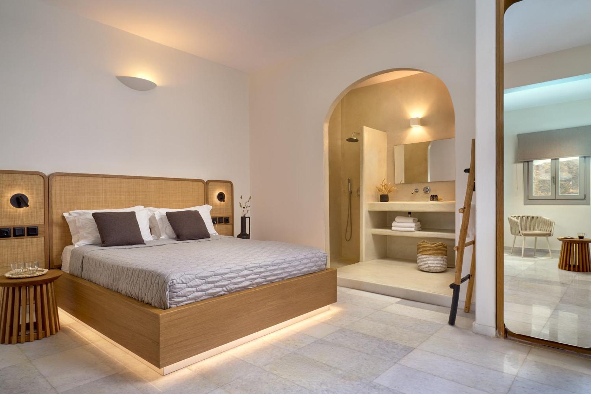 Ios Palace & Hotel Mylopotas
