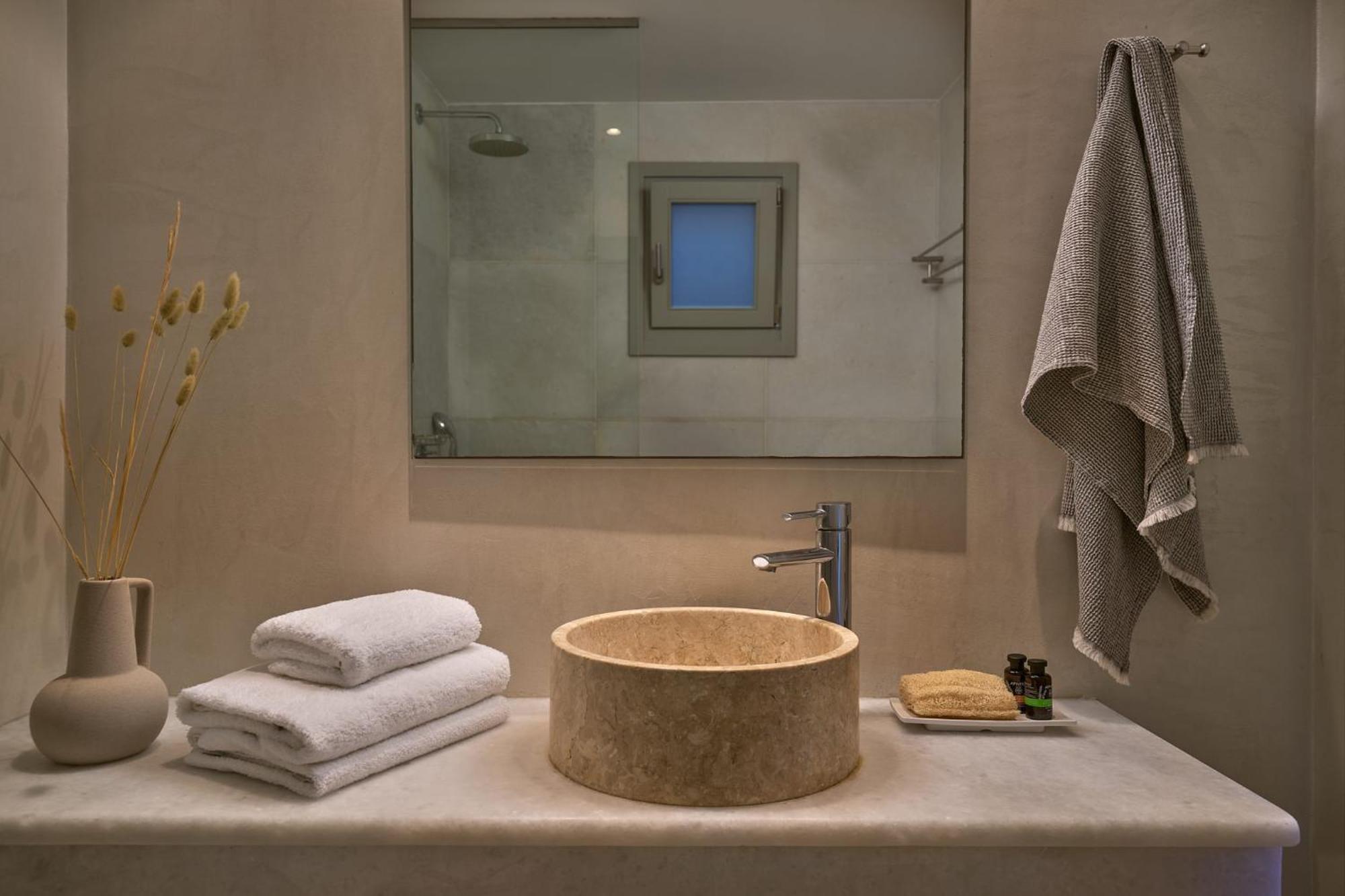Ios Palace & Hotel 4*