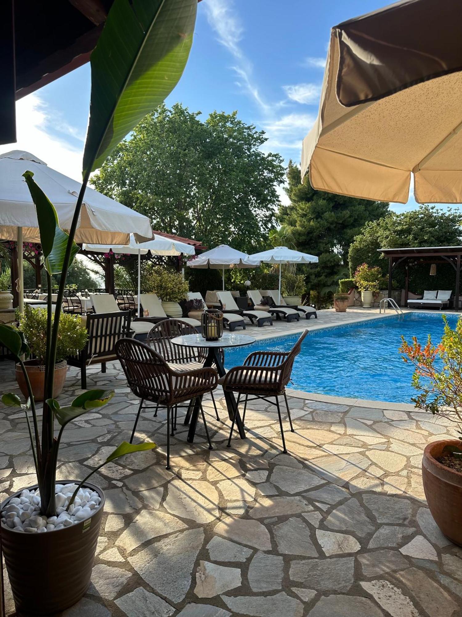 Agrili Apartments & Rooms Aparthotel Elia Nikitis