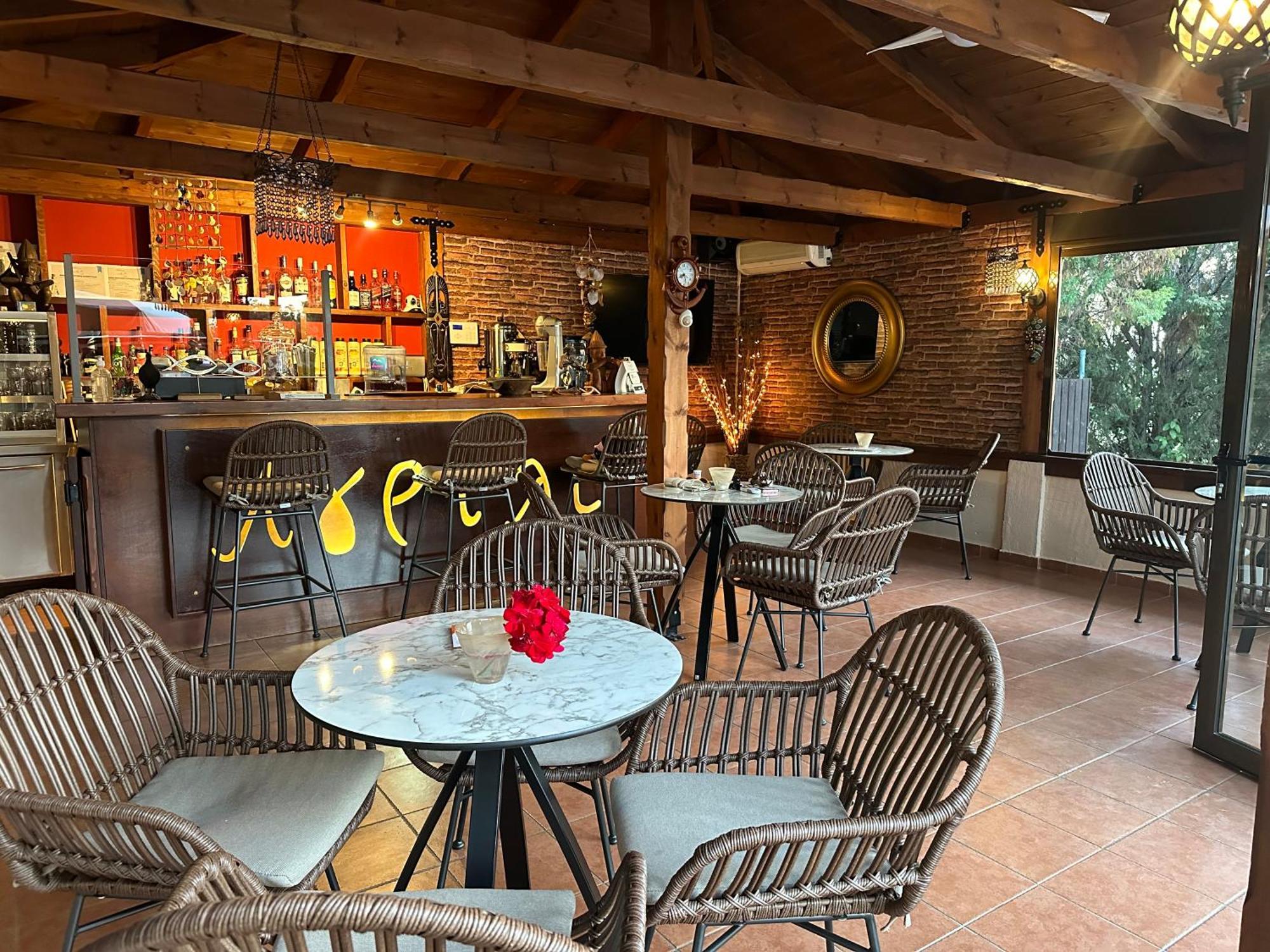 Agrili Apartments & Rooms