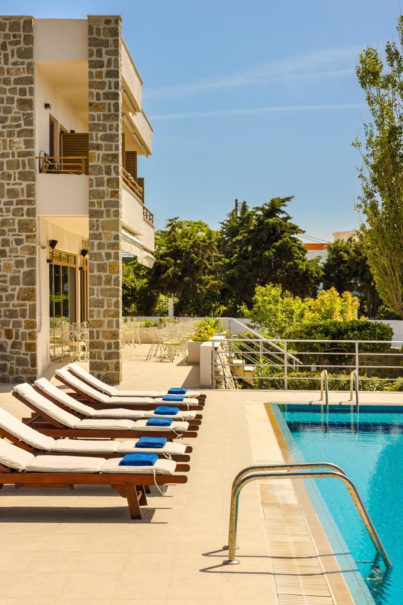 Hotel Niki 3*
