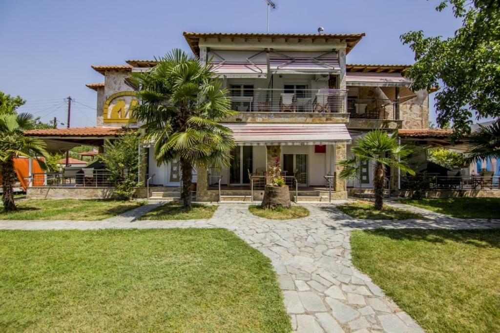 Fernando Guest house Ofrinion