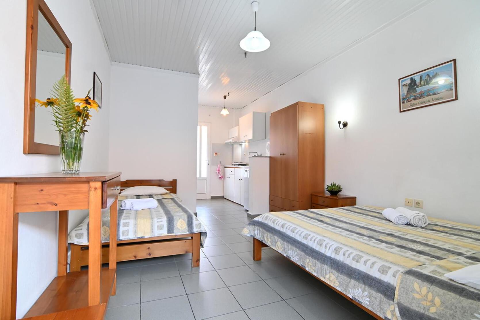 Armiriki Hotel Vrasna