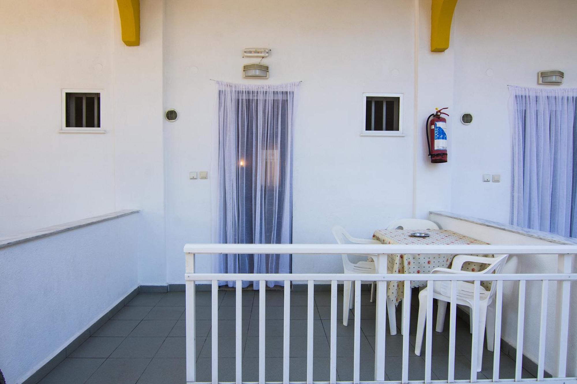 Hotel Armiriki 3*