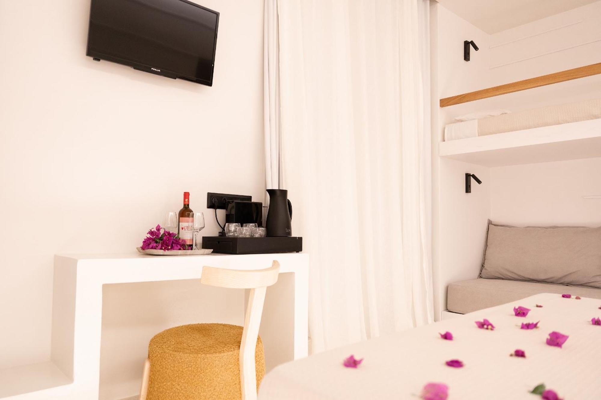 Apartment Celestial By Mike Parikia (Paros)