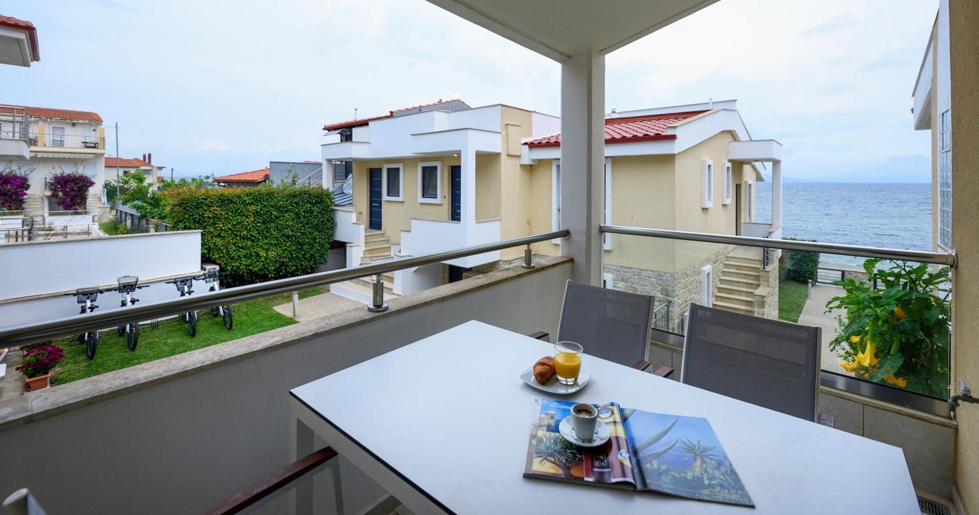 Elpiniki Luxury * Nea Poteidaia