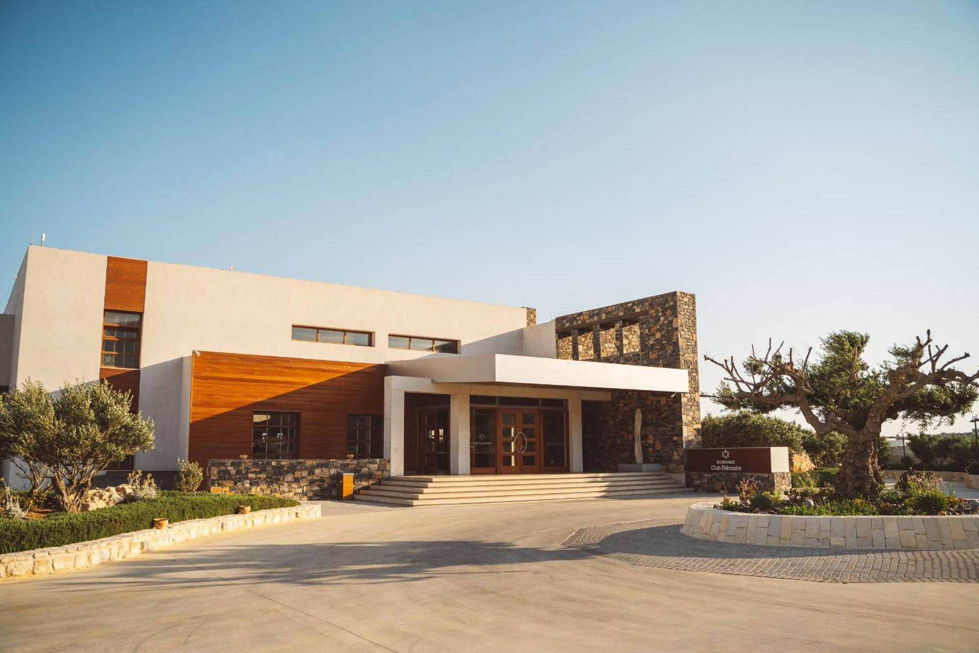 Ostria & Hotel 5*
